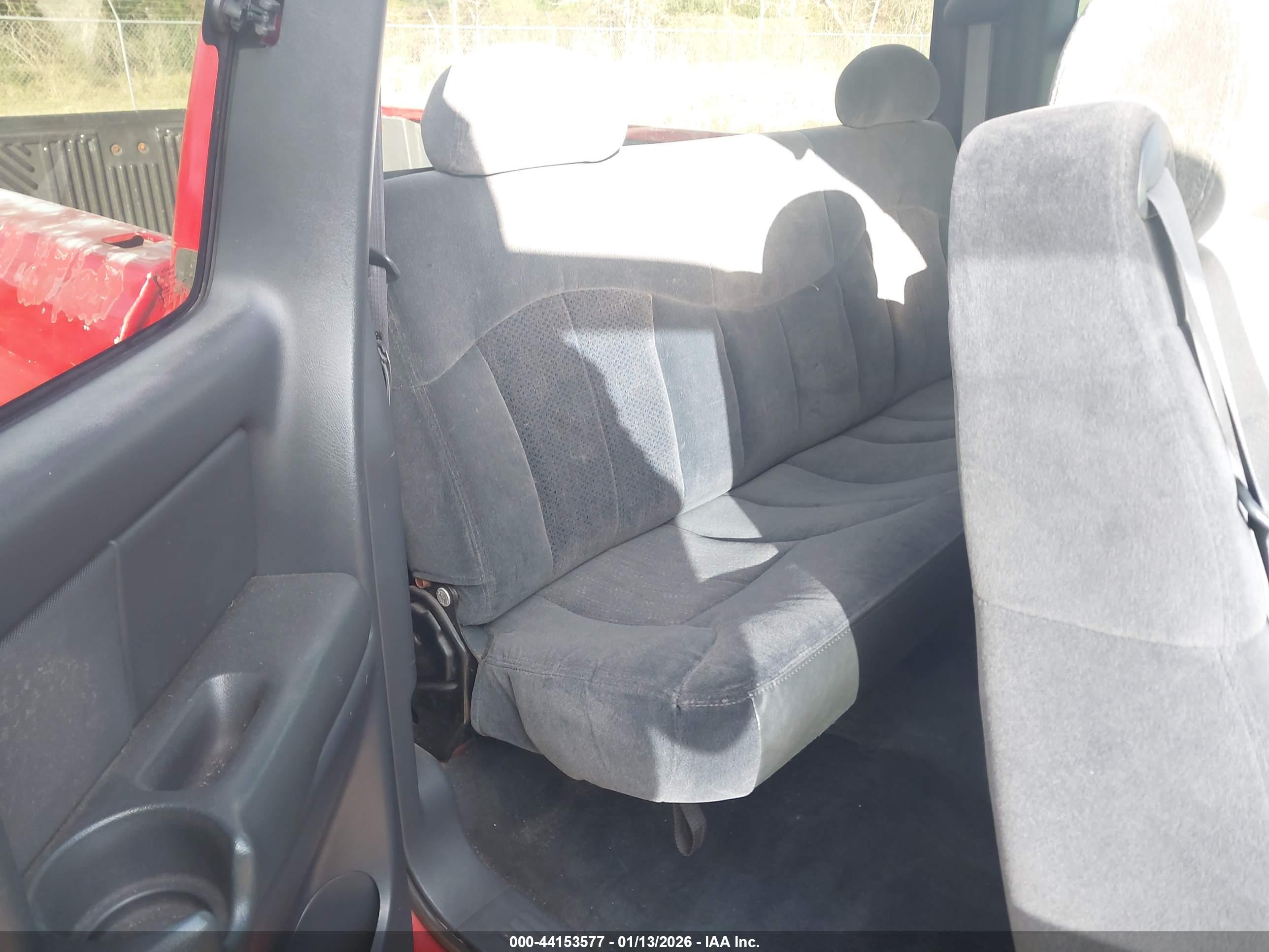 CHEVROLET SILVERADO image 8