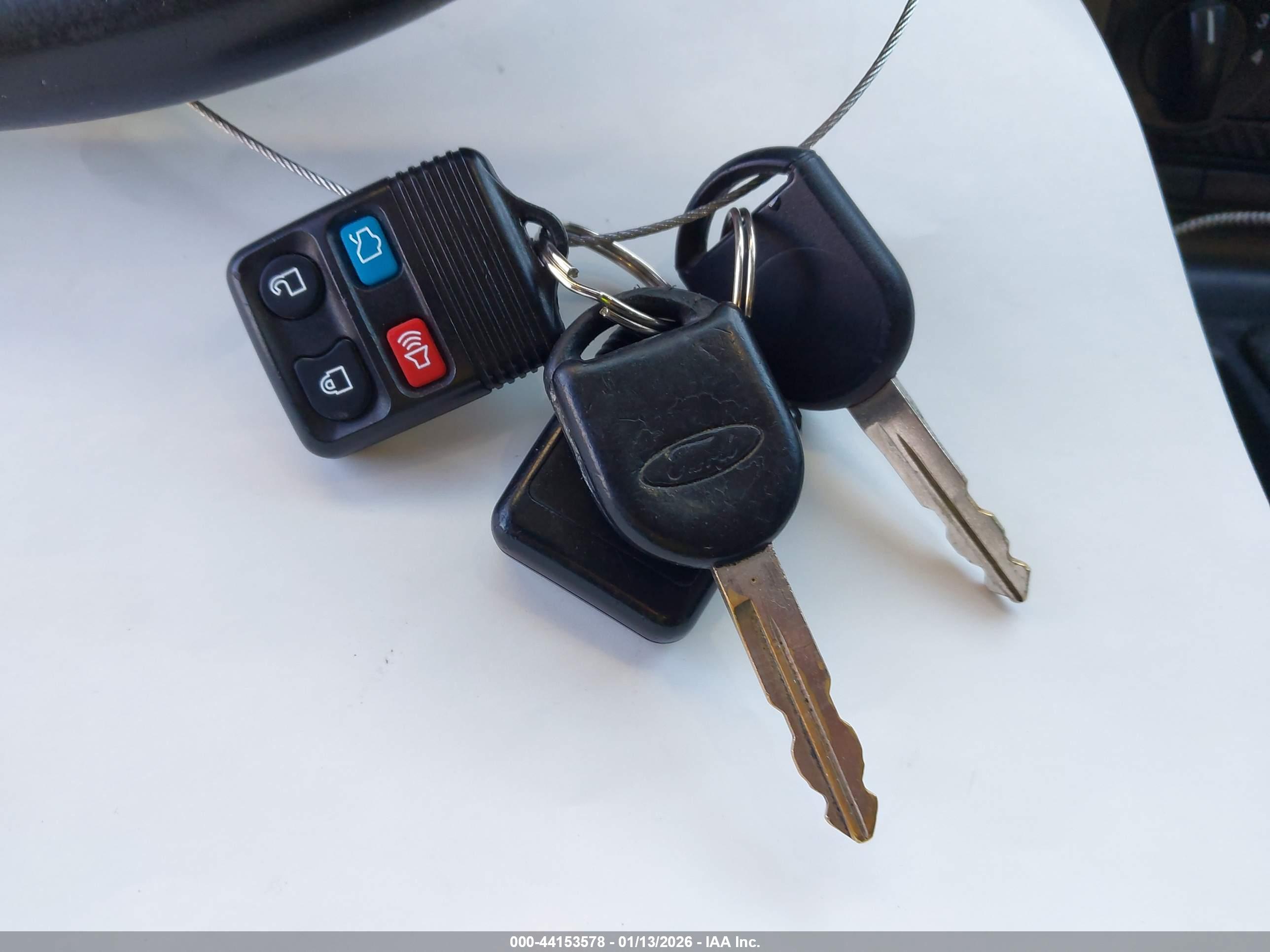FORD MUSTANG image 11