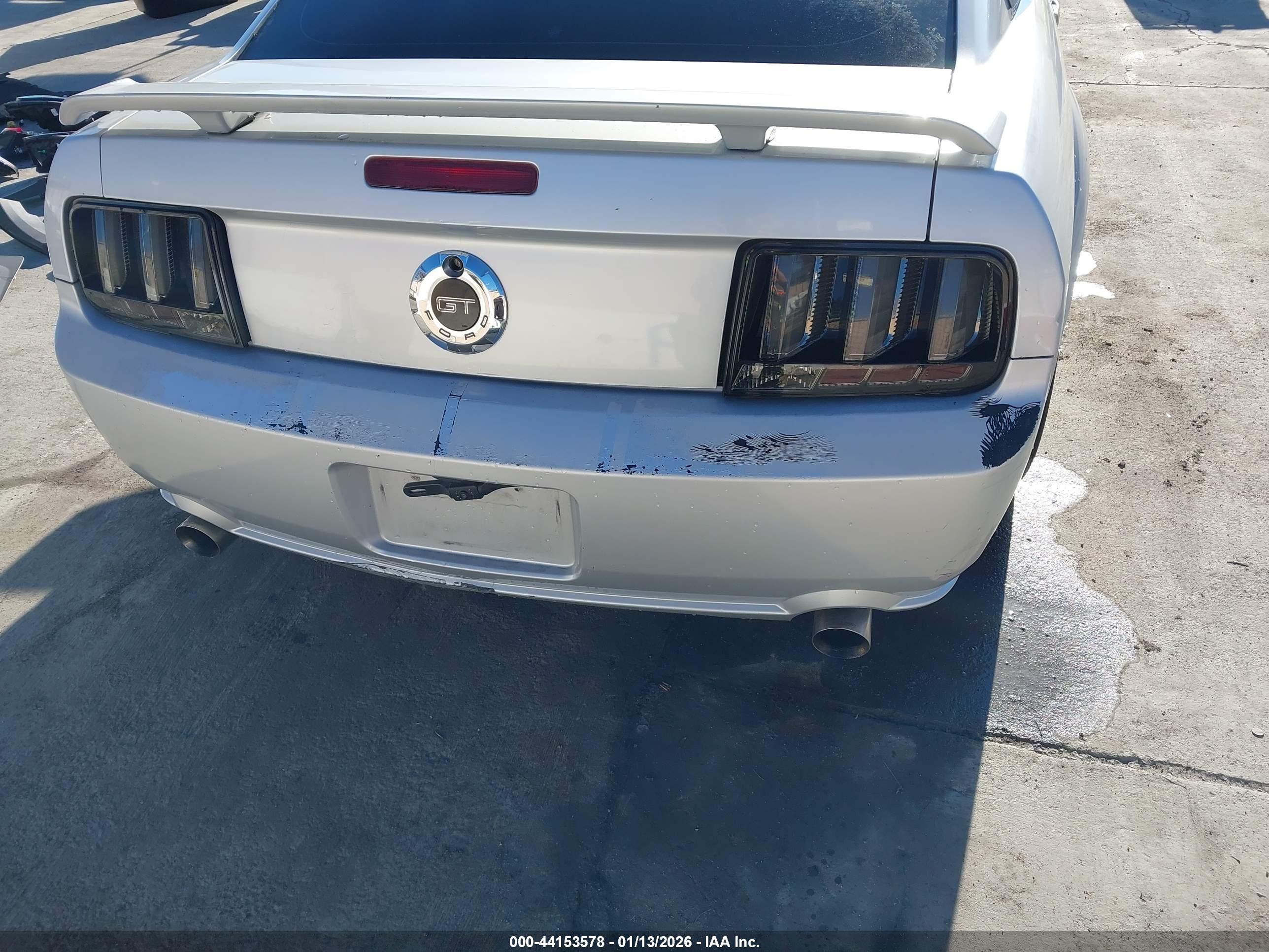 FORD MUSTANG image 6