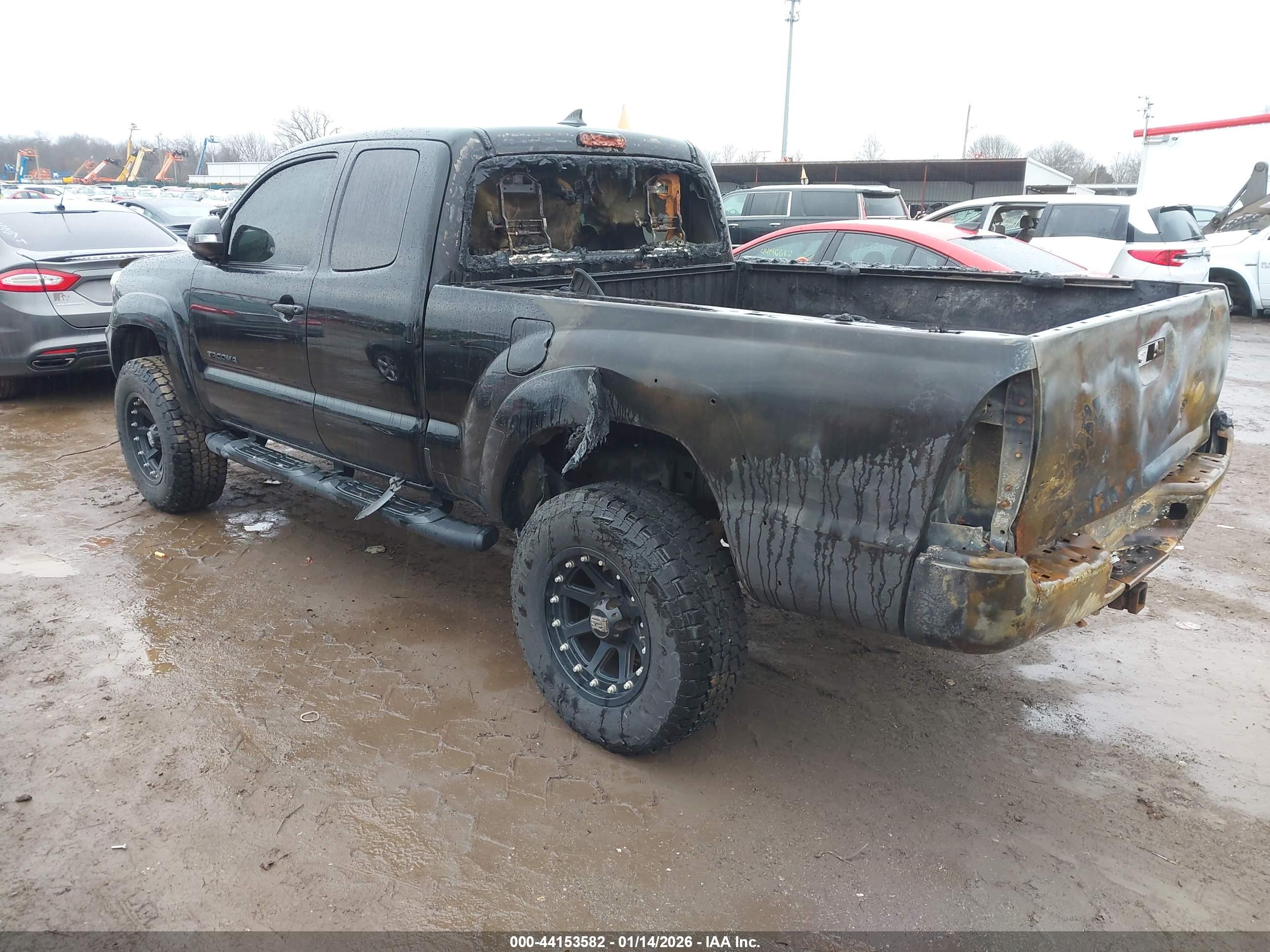 TOYOTA TACOMA image 3