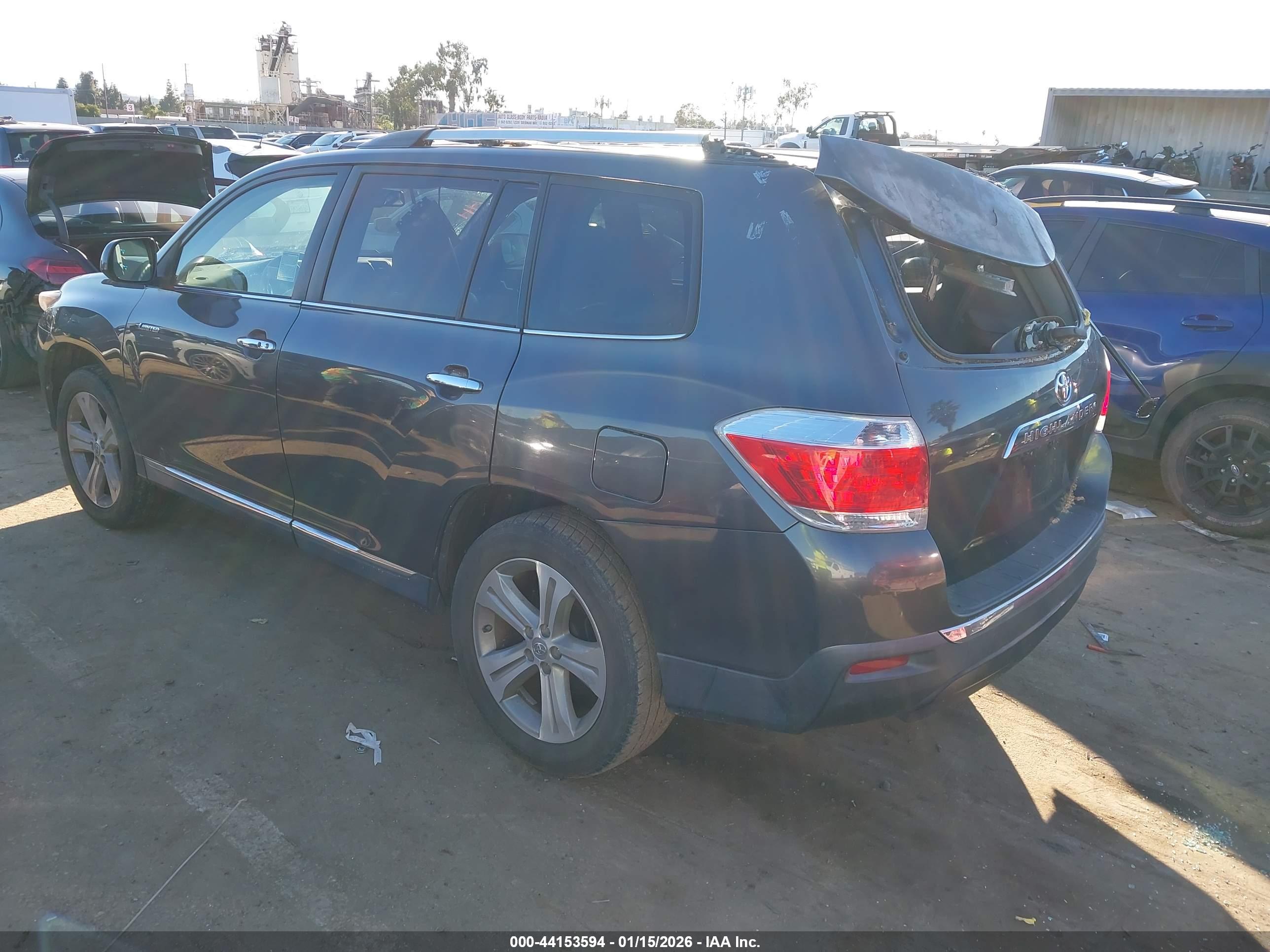TOYOTA HIGHLANDER image 3