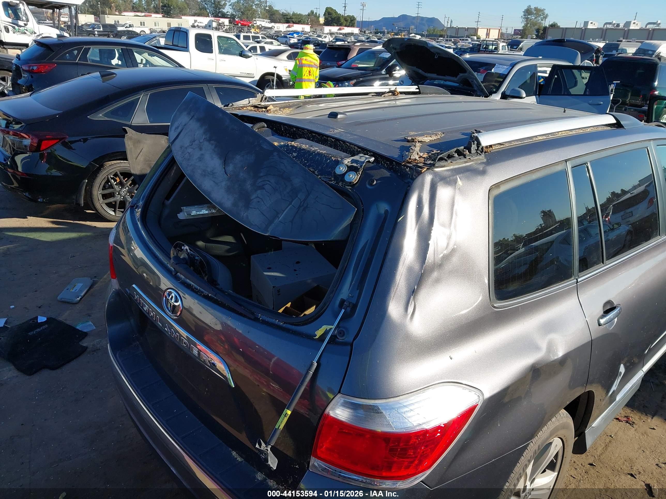 TOYOTA HIGHLANDER image 6