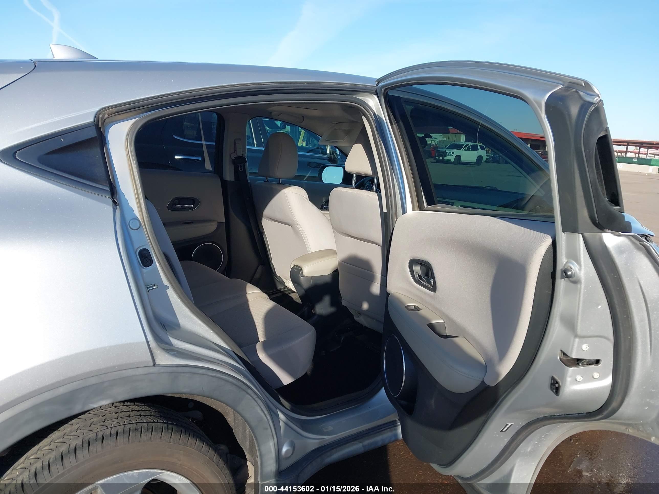 HONDA HR-V image 8