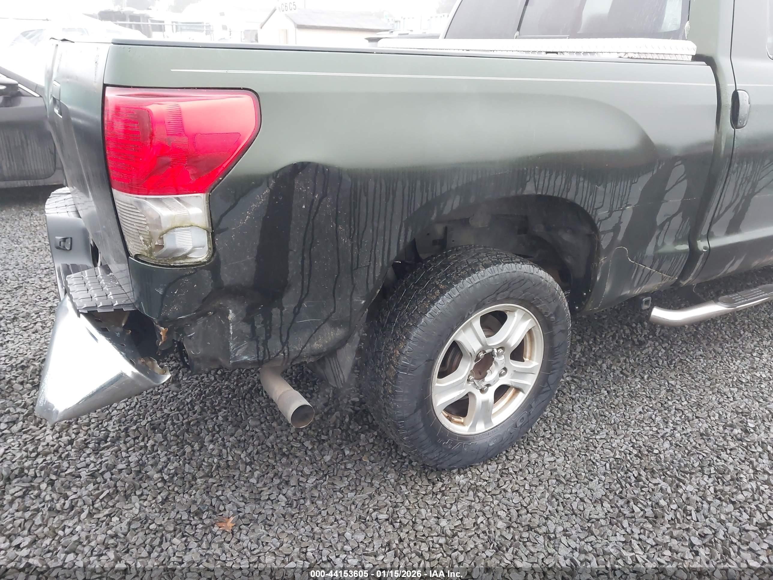 TOYOTA TUNDRA image 6
