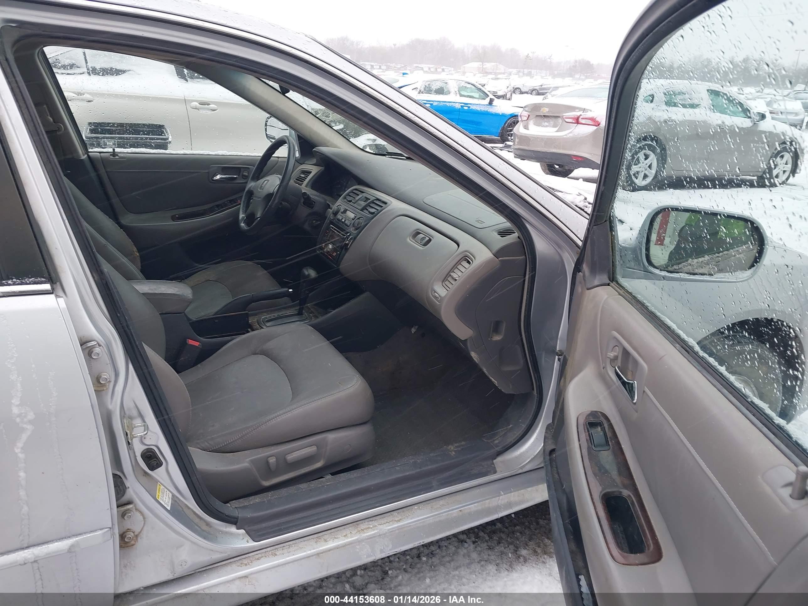 HONDA ACCORD image 5