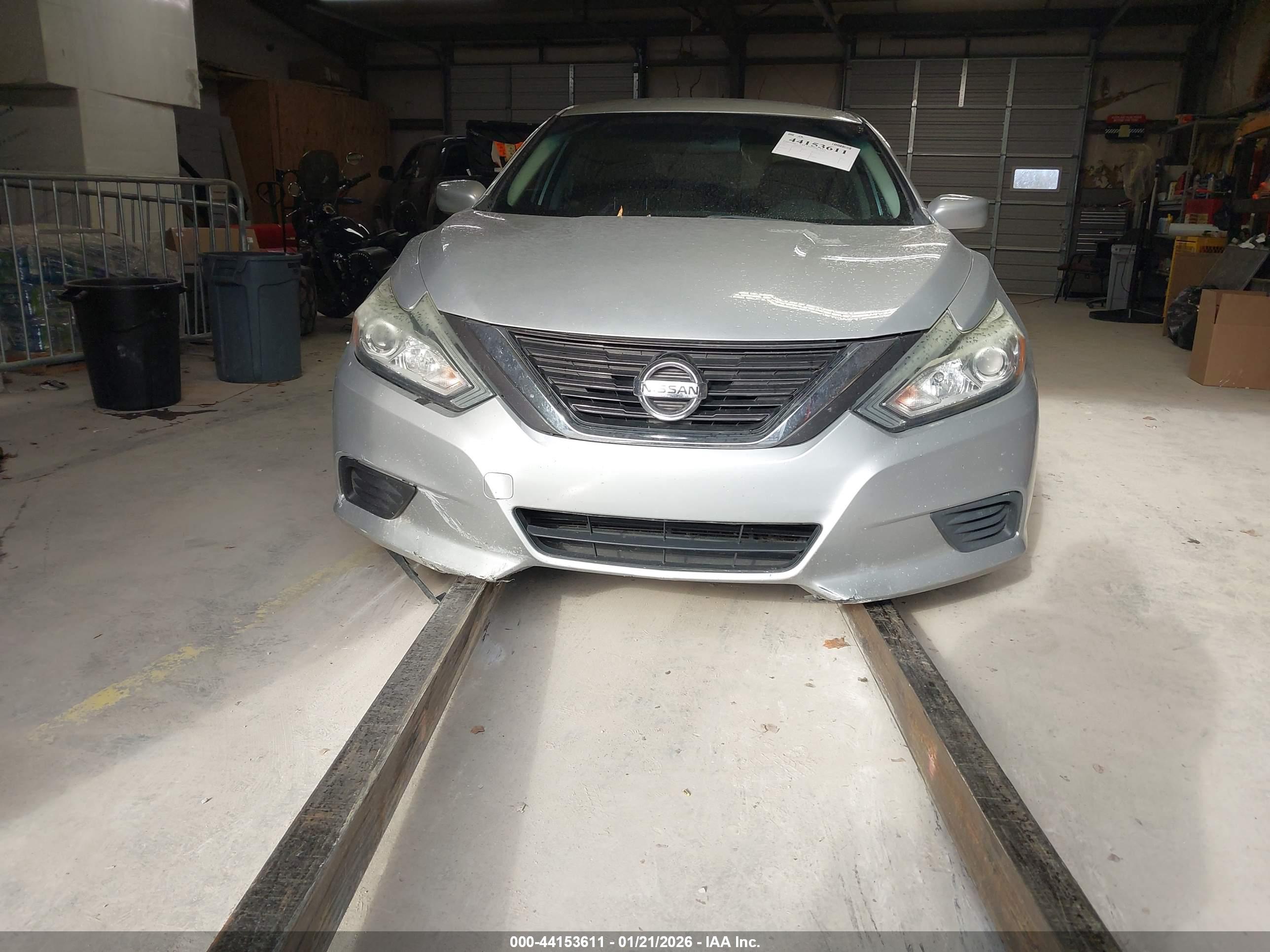 NISSAN ALTIMA image 6