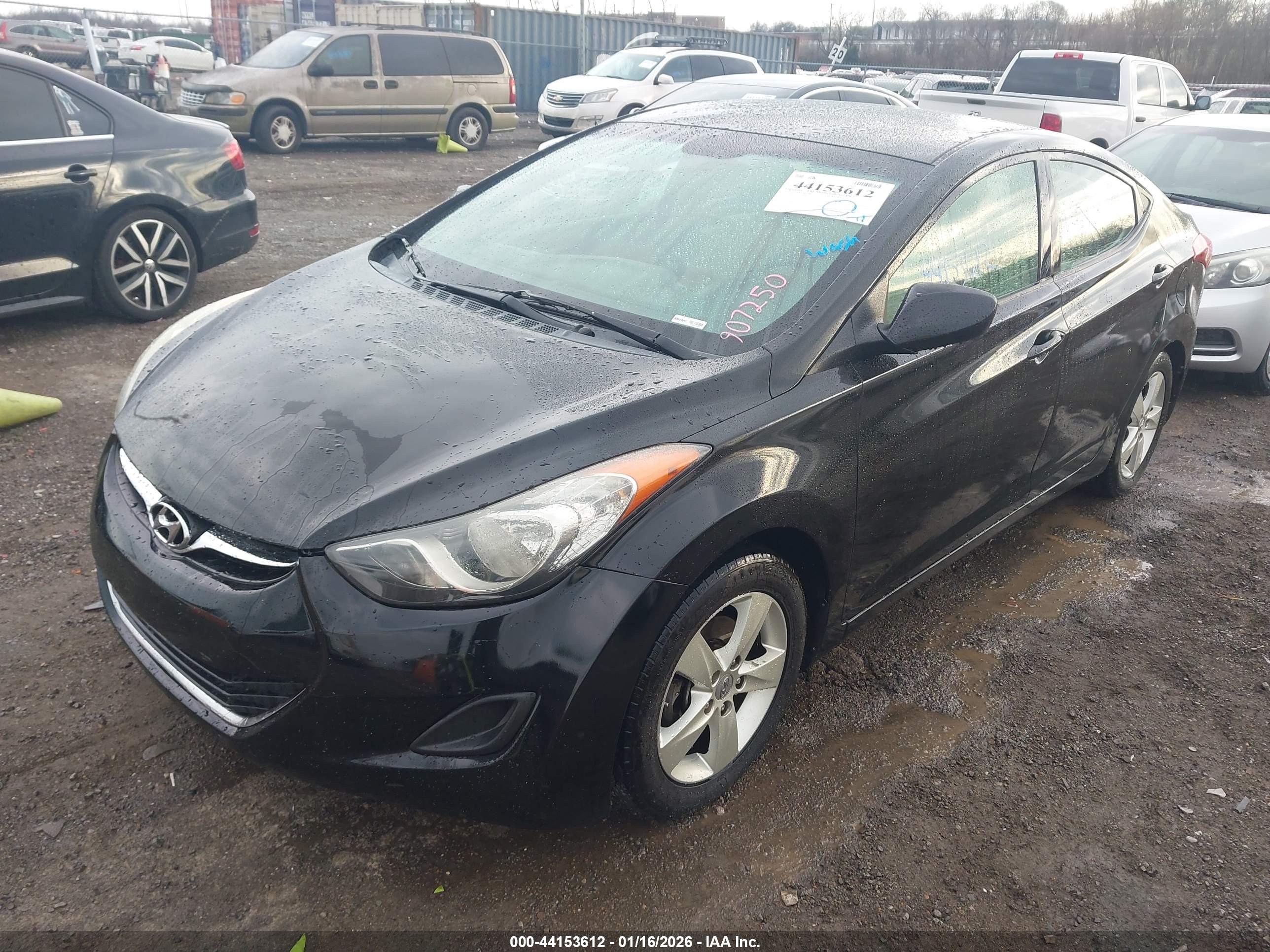 HYUNDAI ELANTRA image 2
