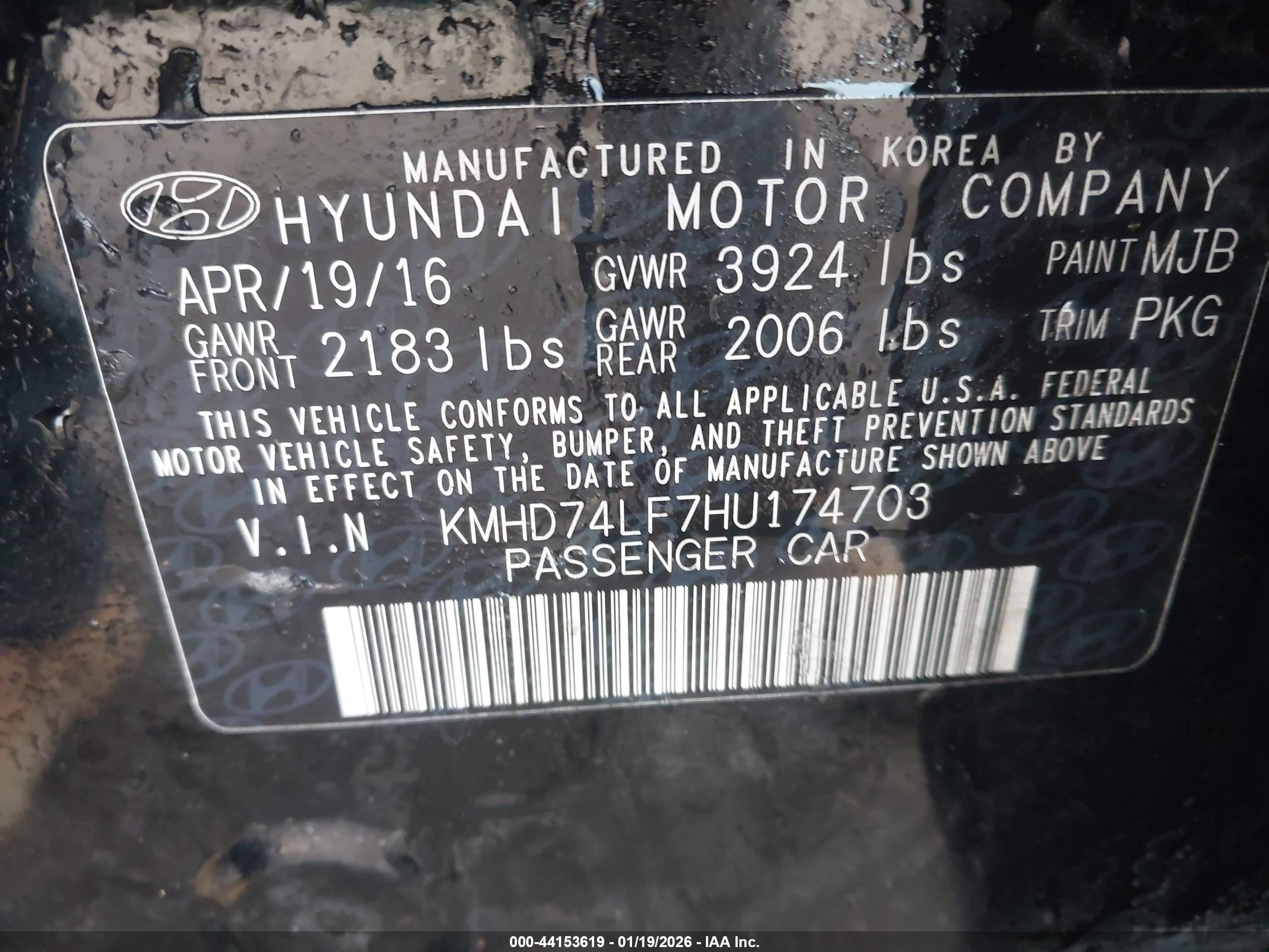 HYUNDAI ELANTRA image 9