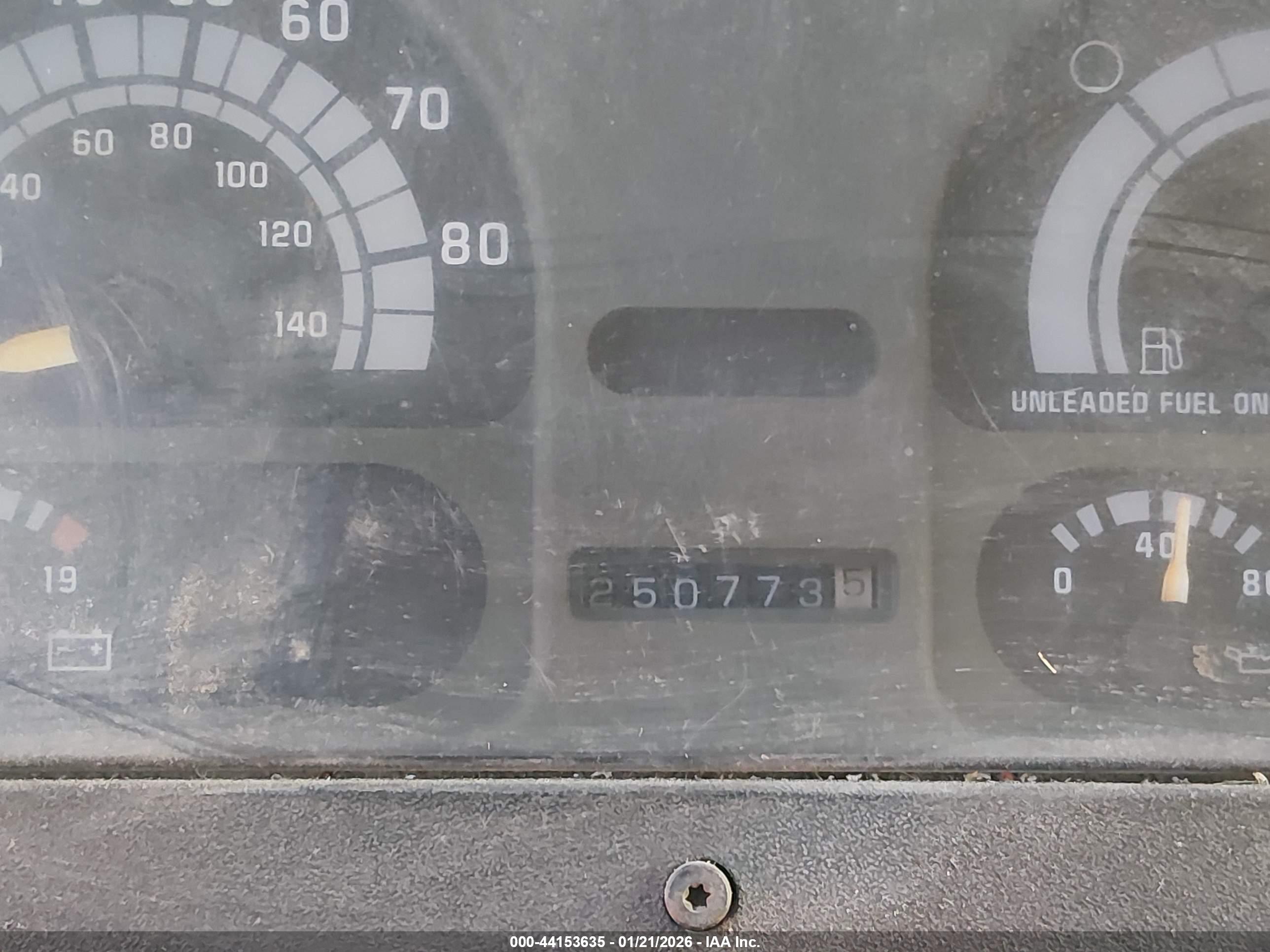 CHEVROLET P30 image 6