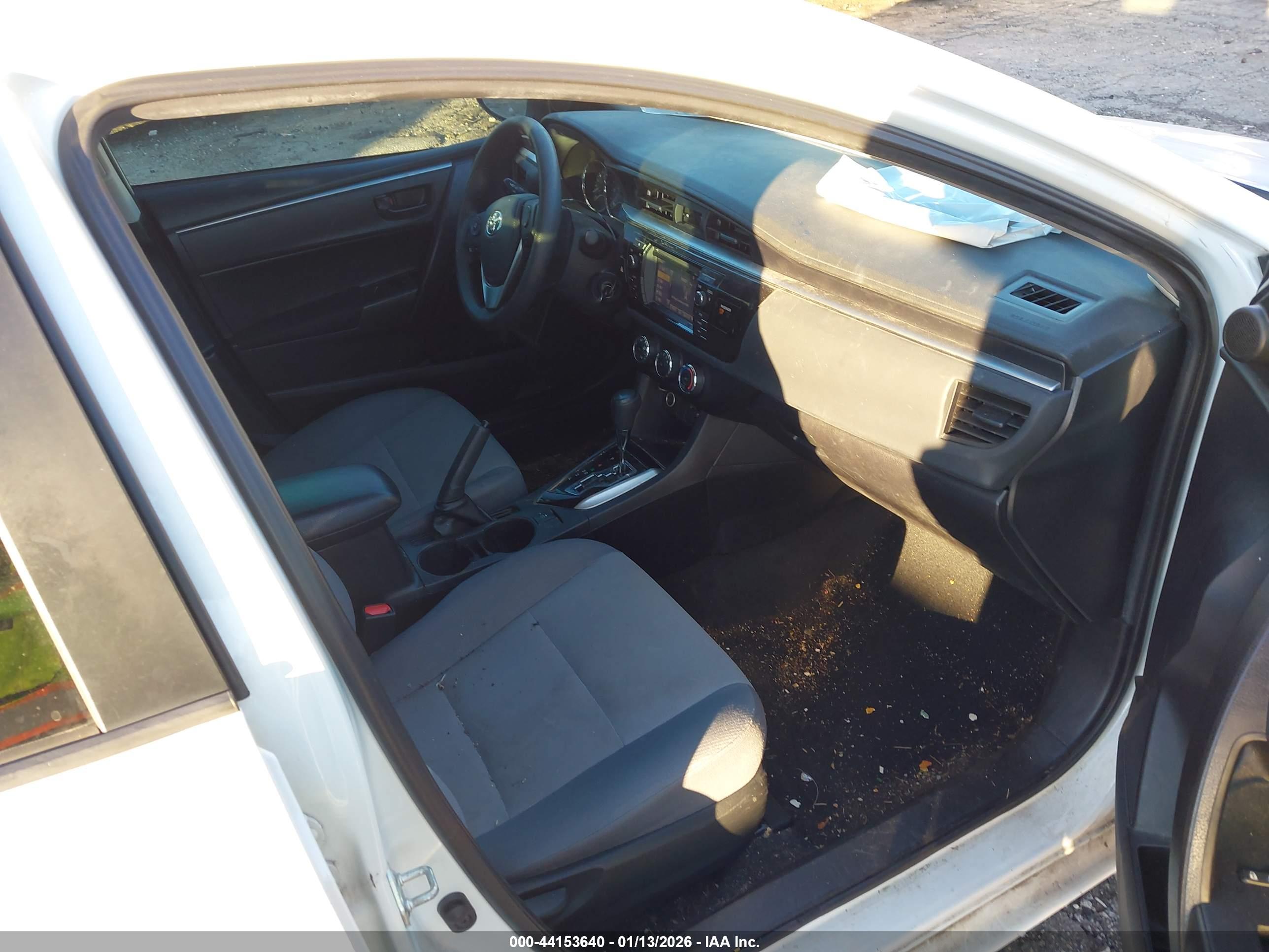 TOYOTA COROLLA image 5
