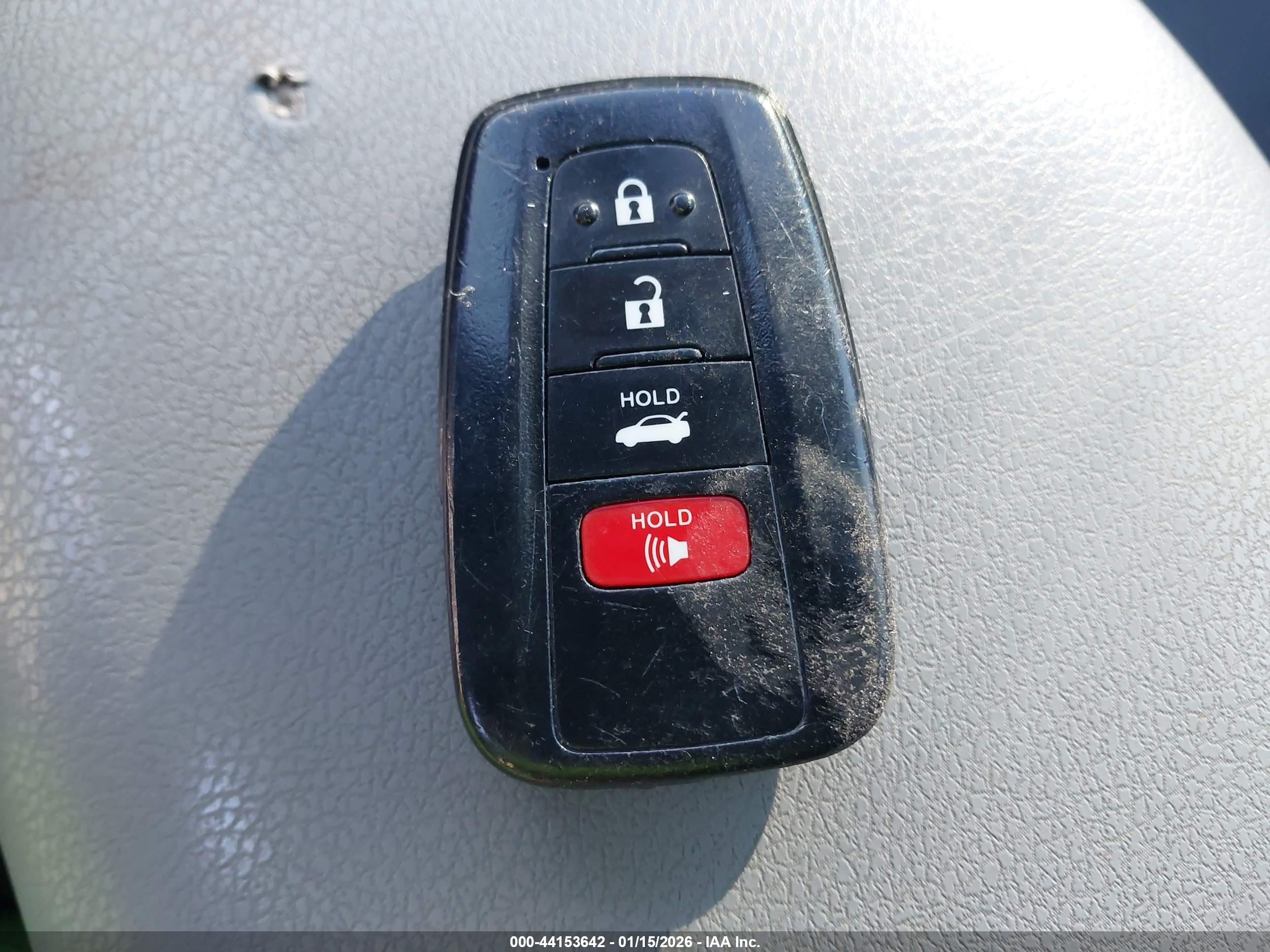 TOYOTA CAMRY image 11