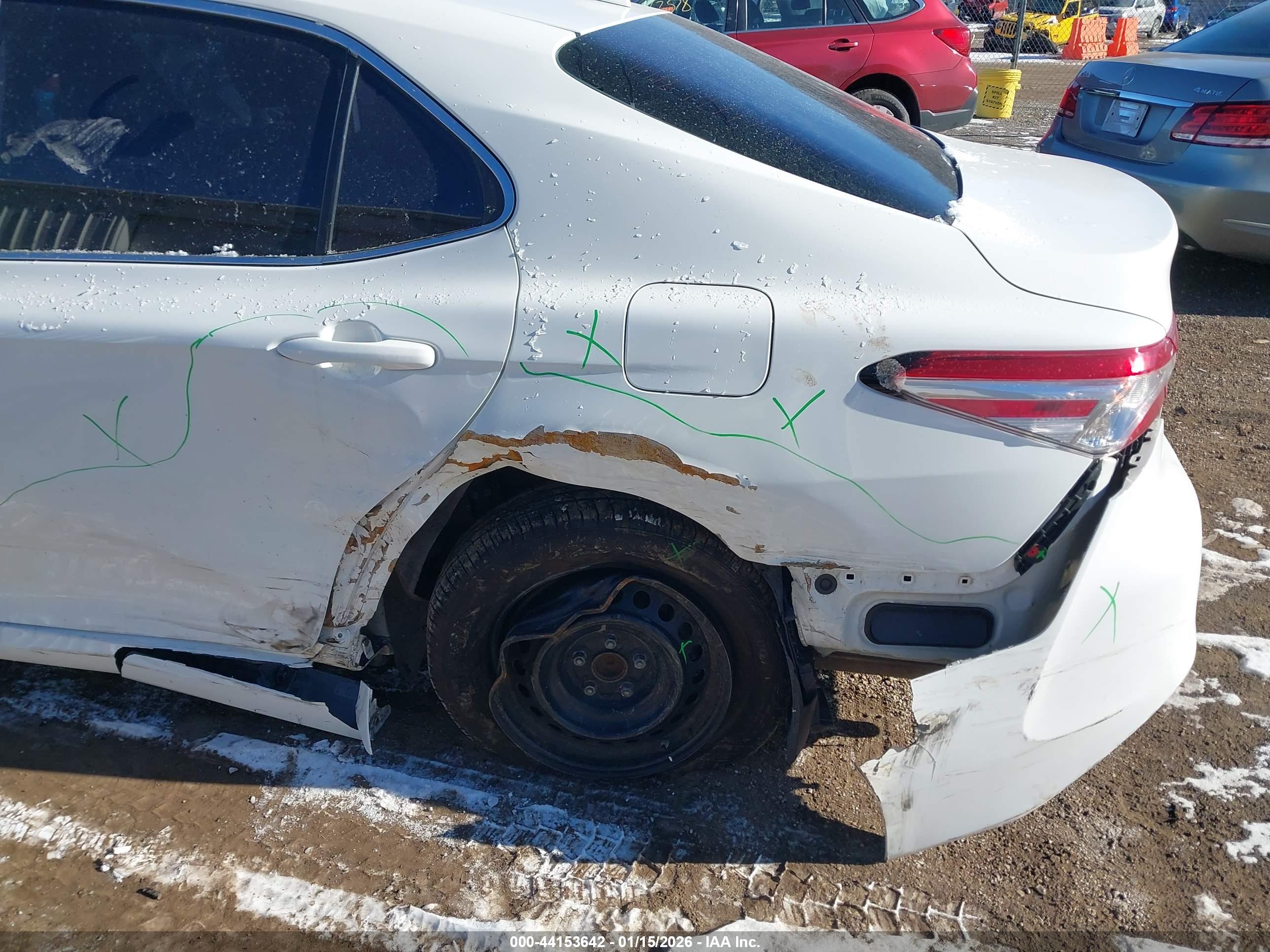 TOYOTA CAMRY image 6