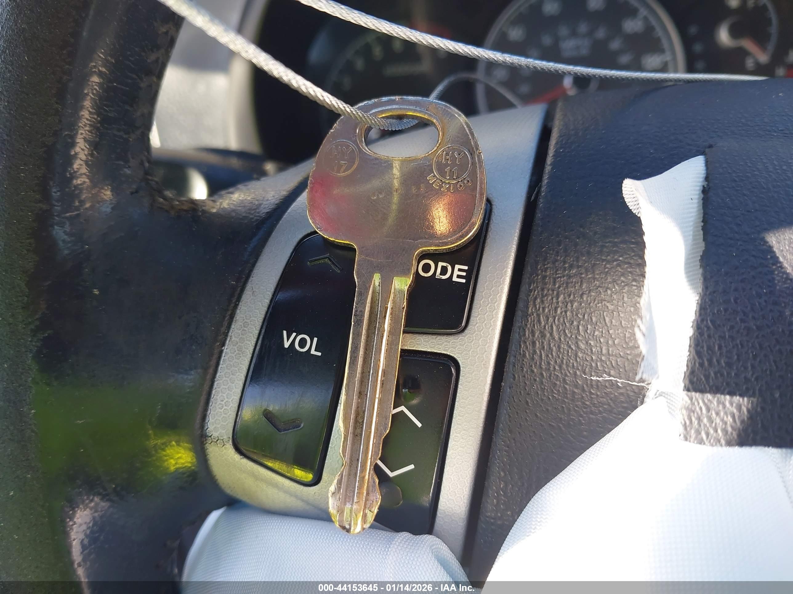 HYUNDAI ELANTRA image 11