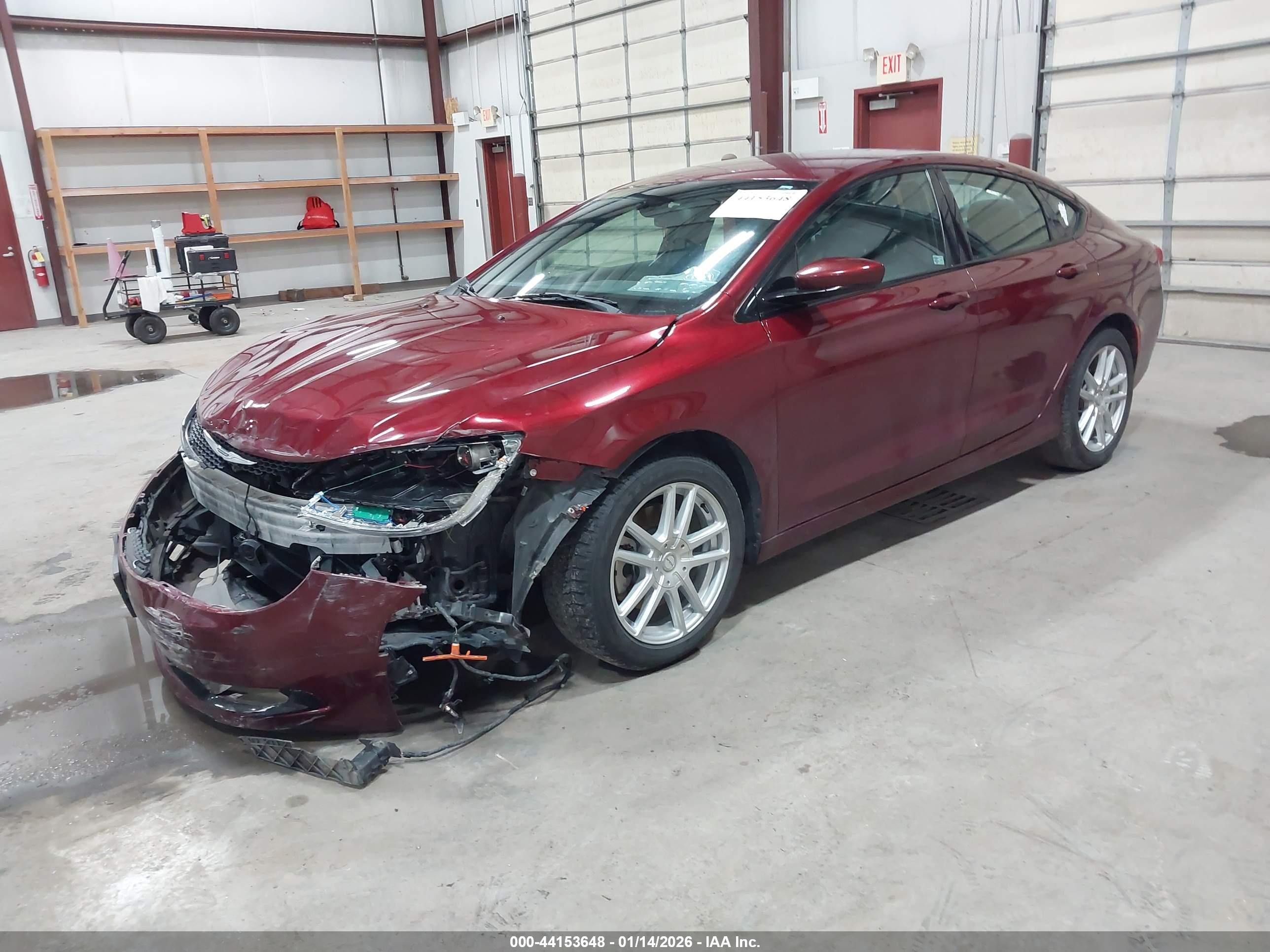 CHRYSLER 200 image 2