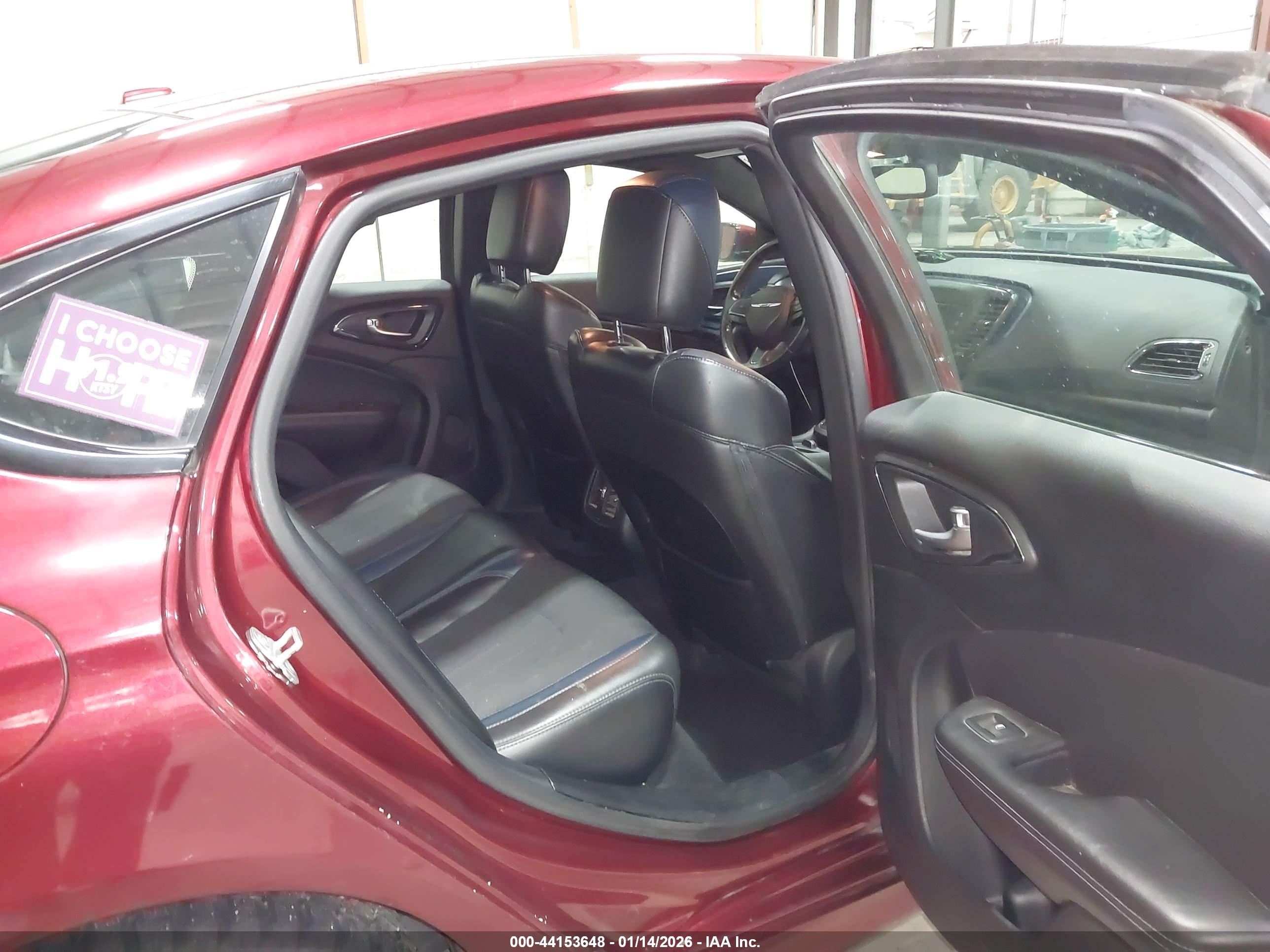 CHRYSLER 200 image 8