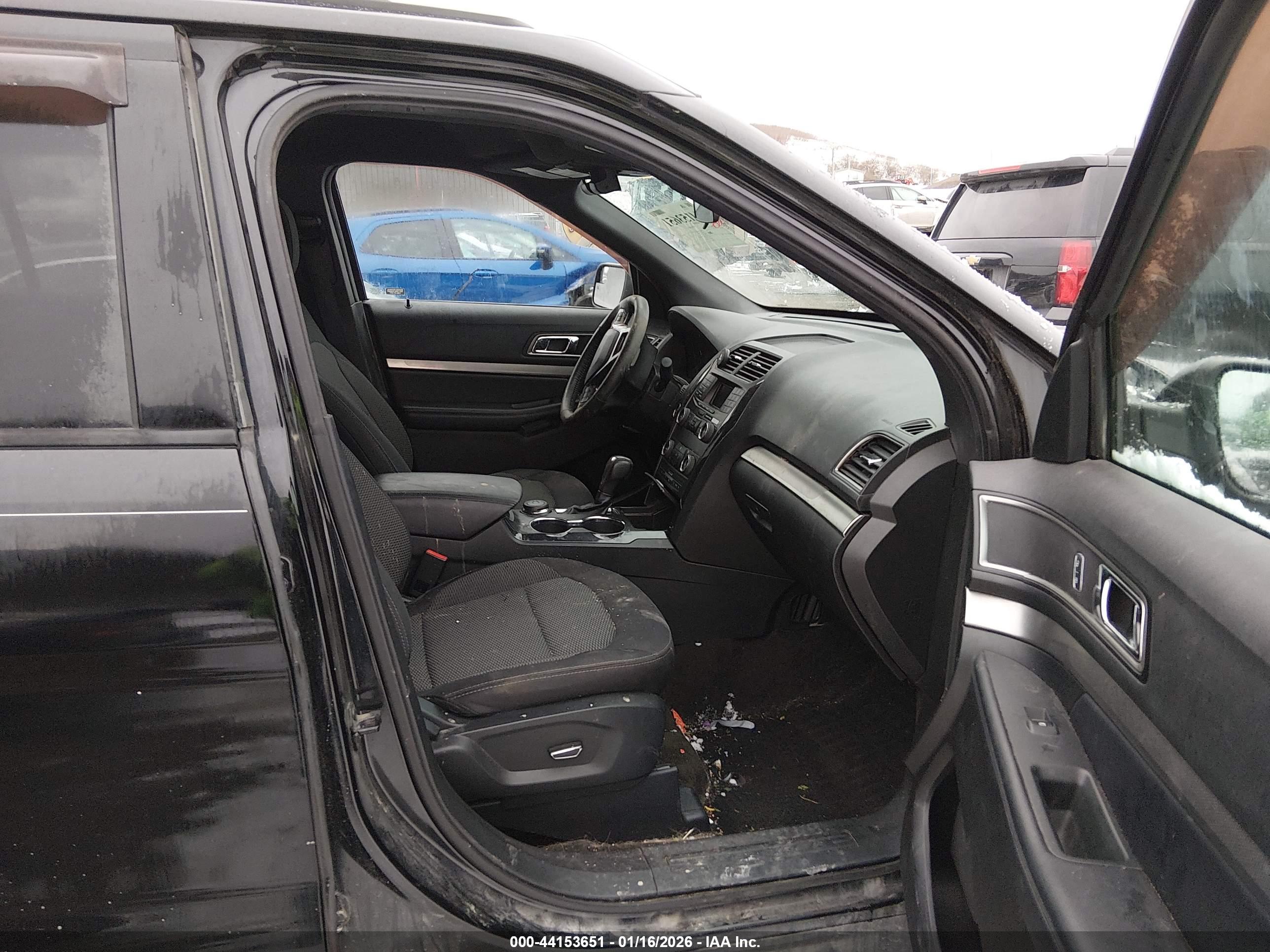 FORD EXPLORER image 5