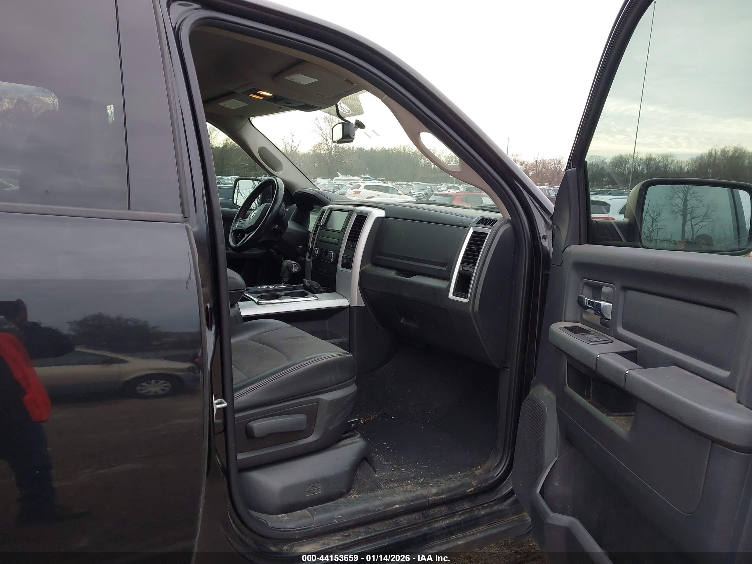 DODGE RAM image 5
