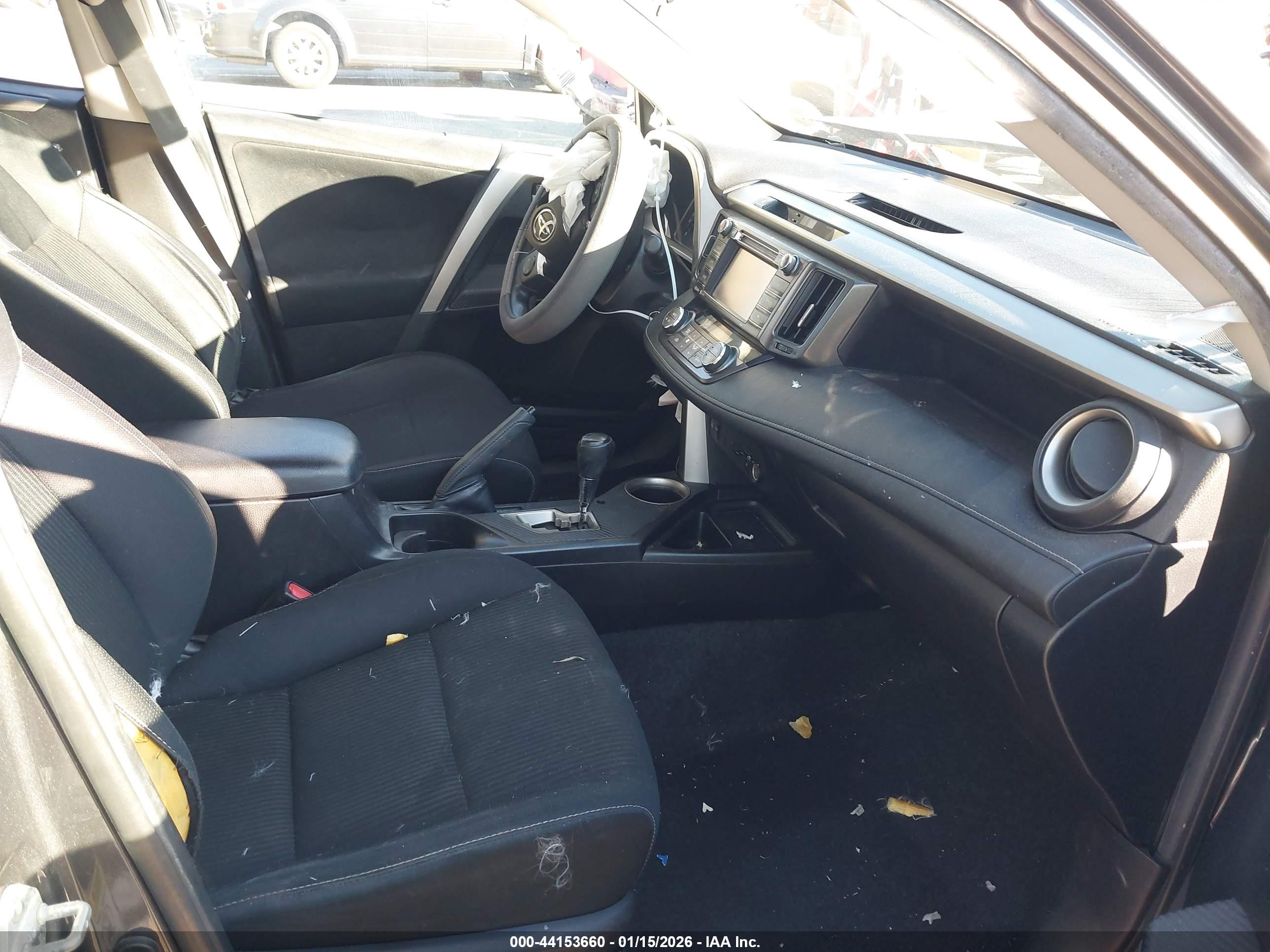TOYOTA RAV4 image 5