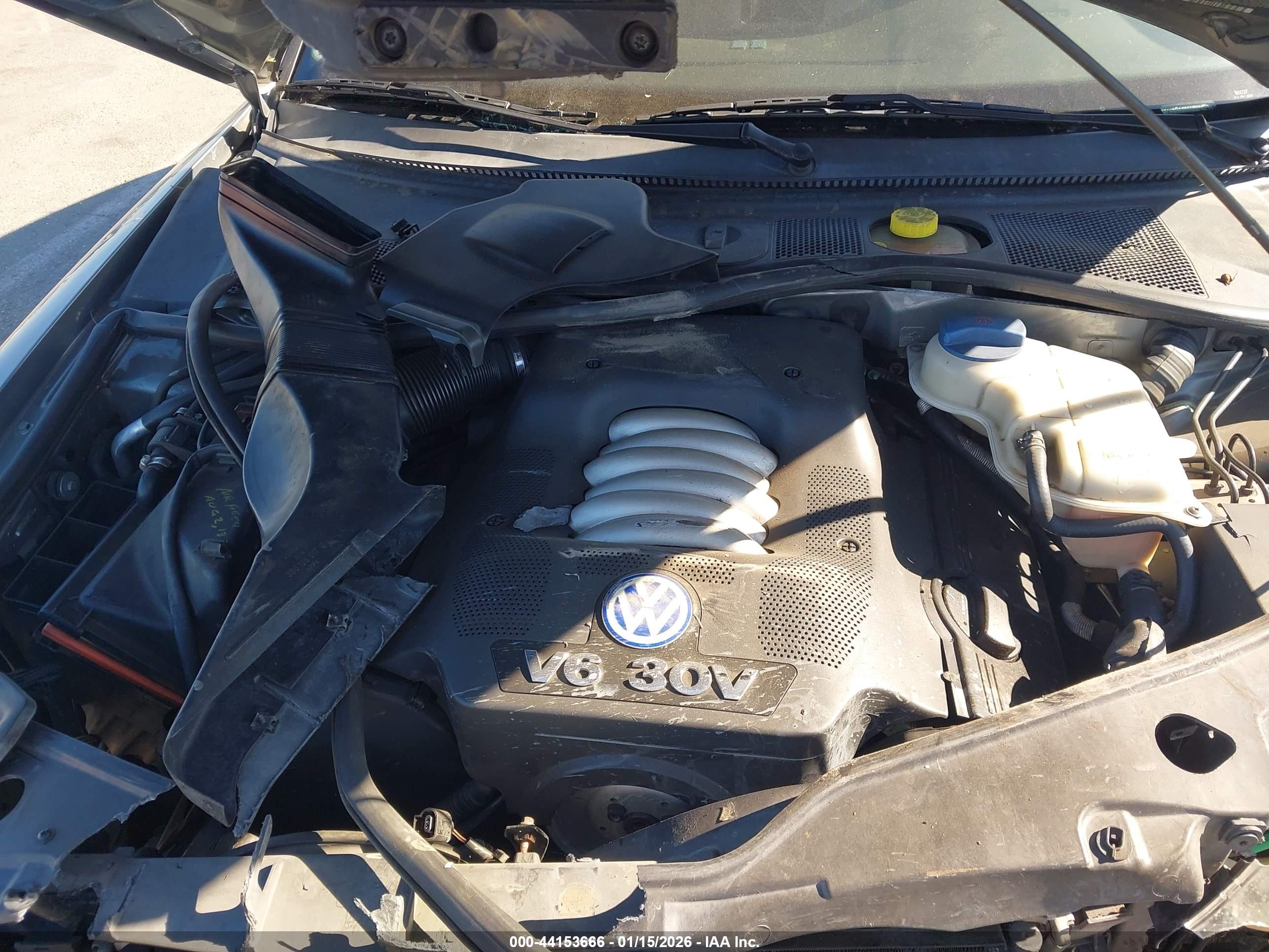 VOLKSWAGEN PASSAT image 10