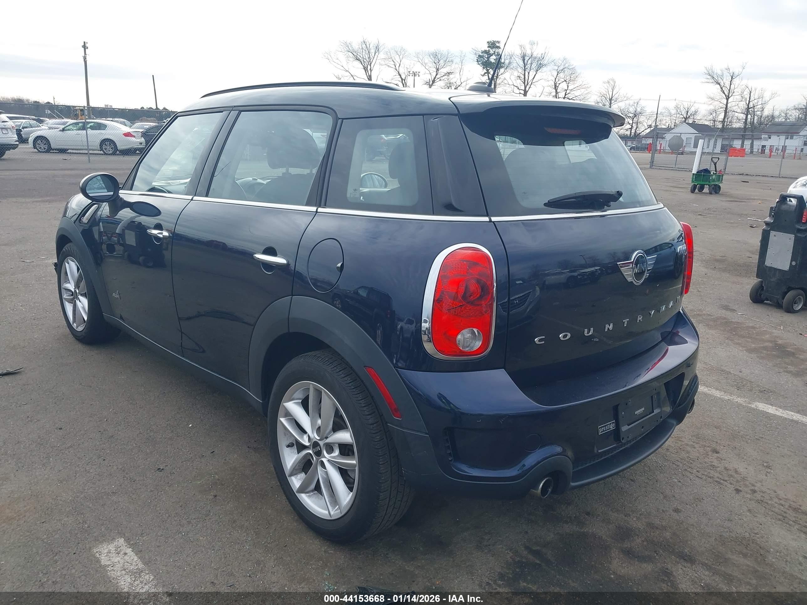 MINI COUNTRYMAN image 3