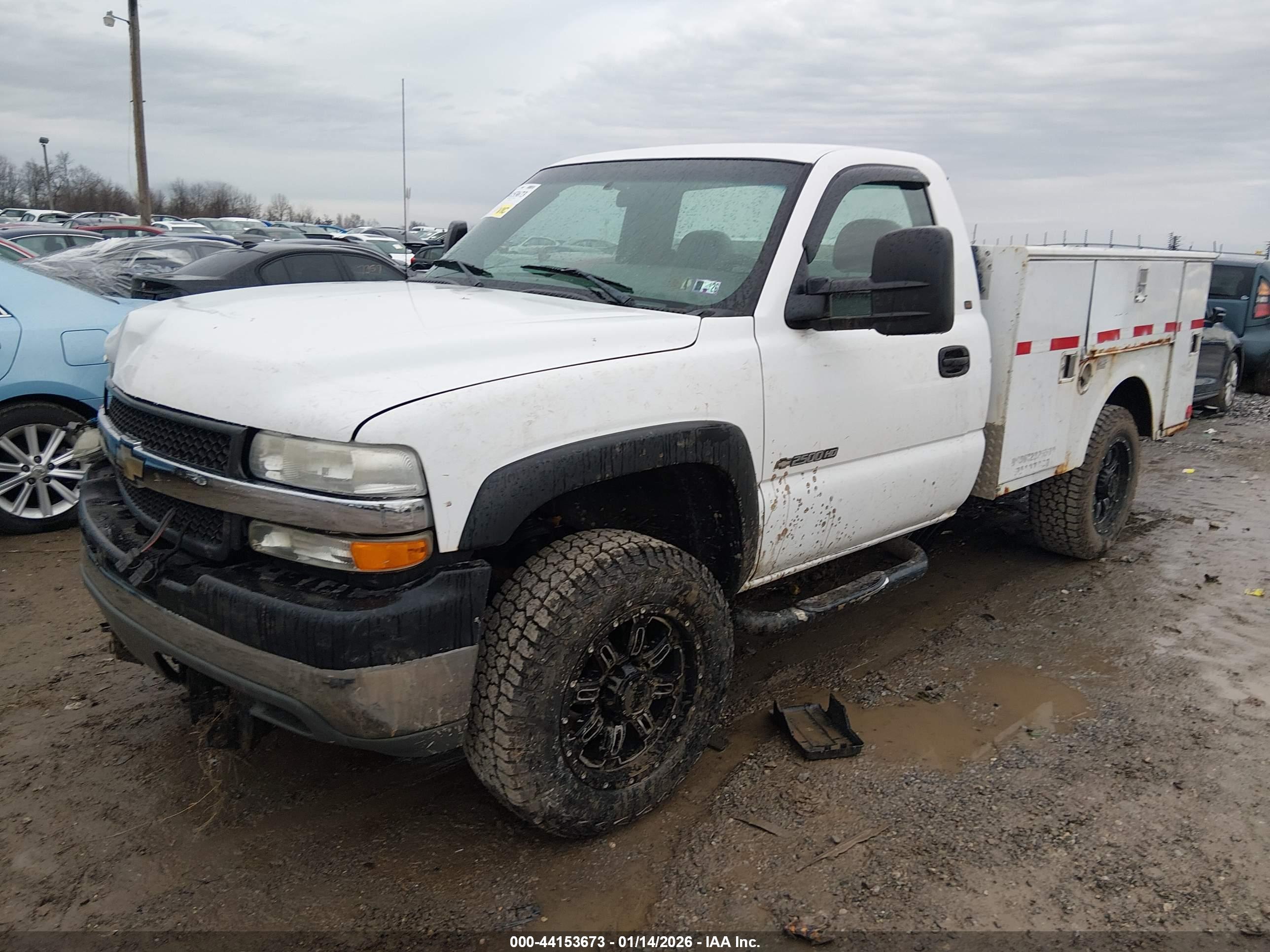 CHEVROLET SILVERADO image 2