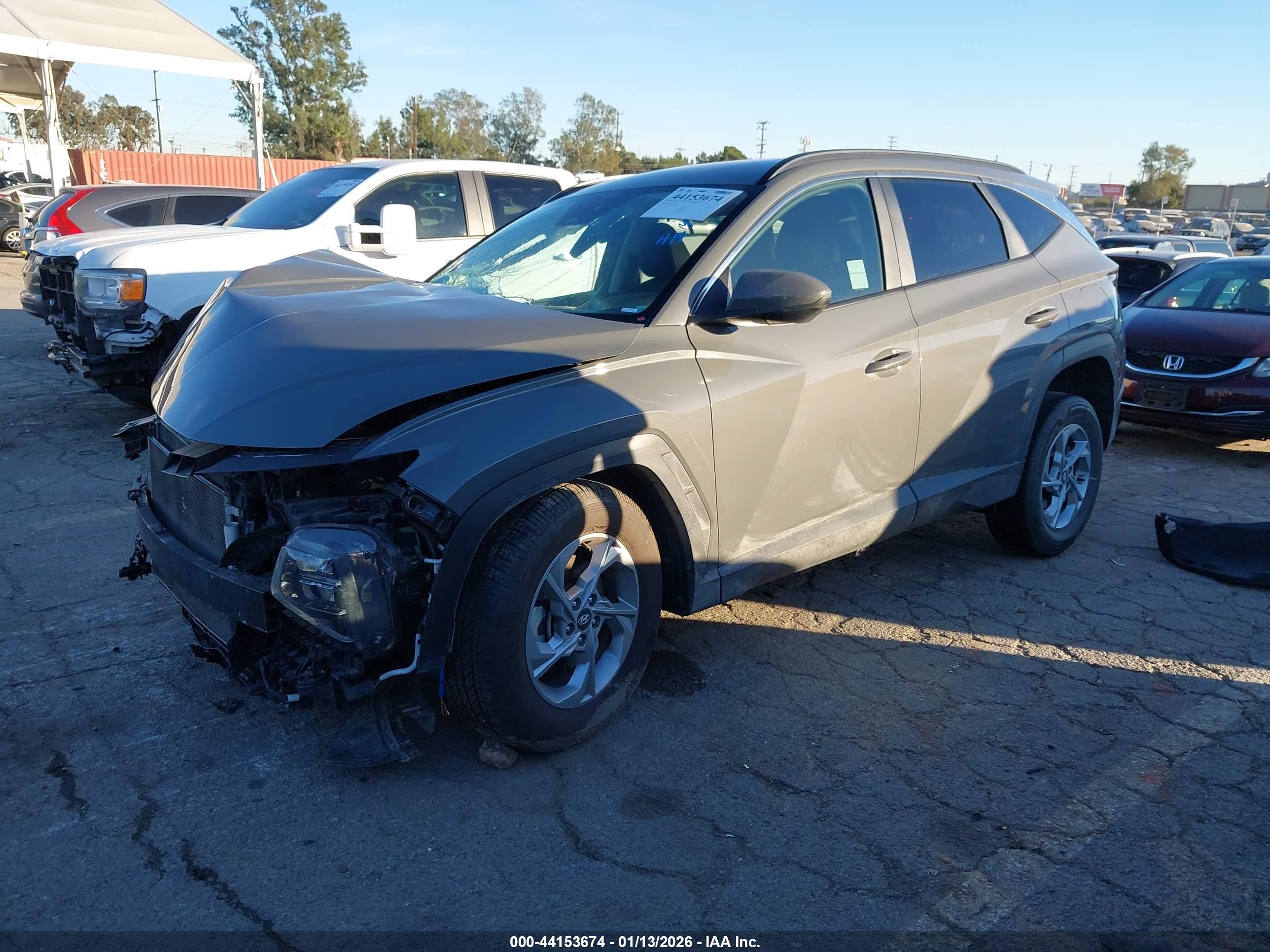 HYUNDAI TUCSON image 2