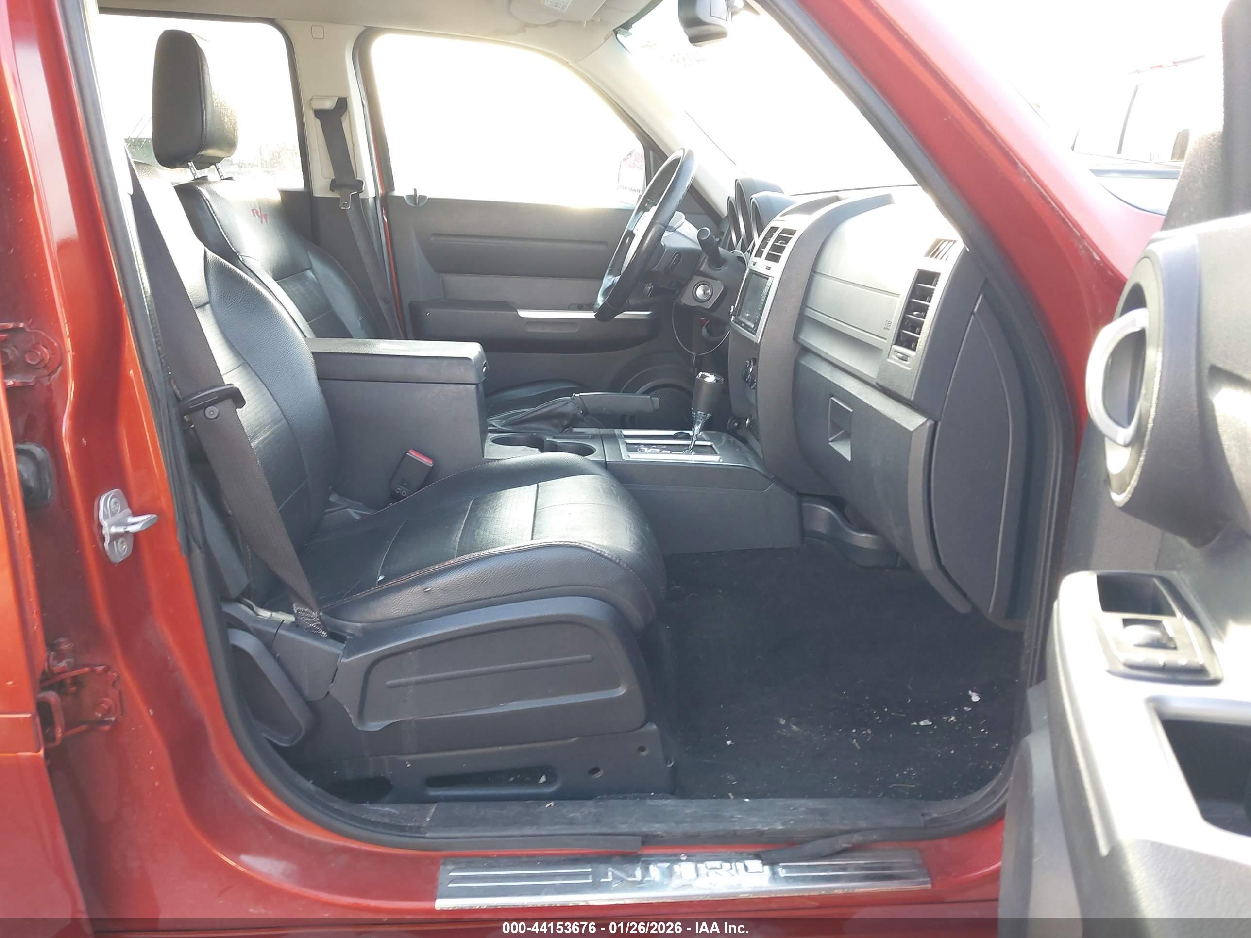 DODGE NITRO image 5