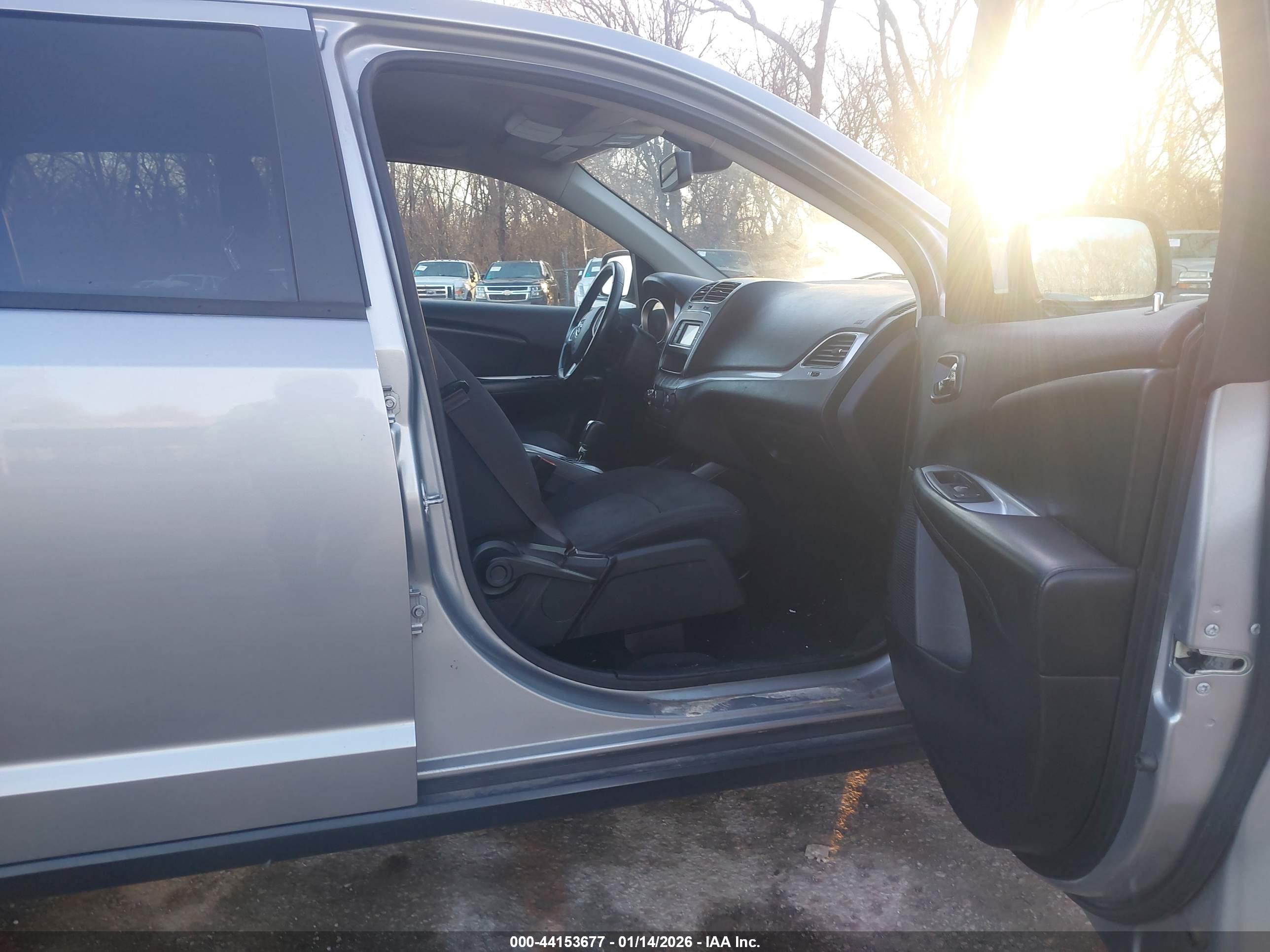 DODGE JOURNEY image 5