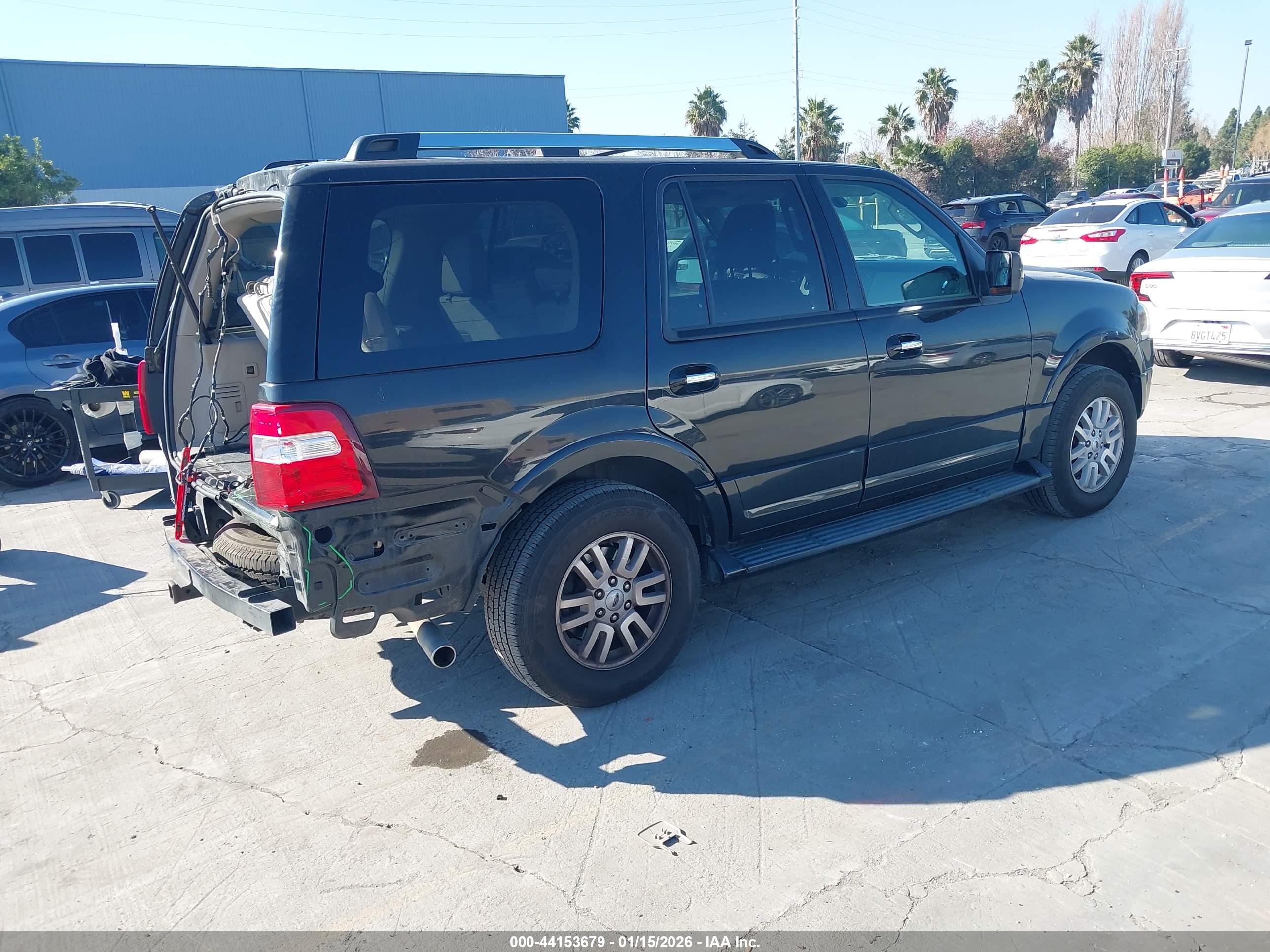 FORD EXPEDITION image 4