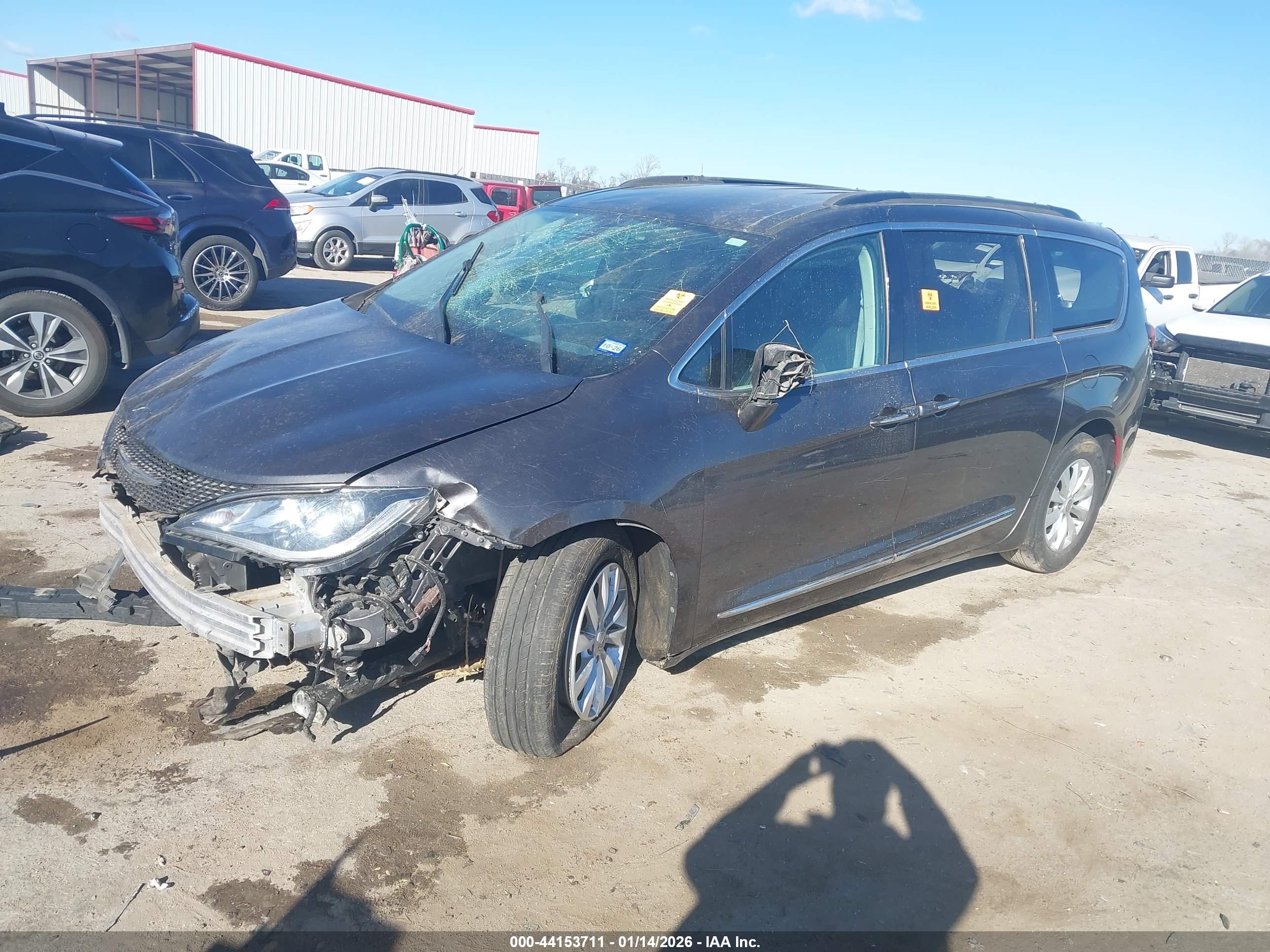 CHRYSLER PACIFICA image 2
