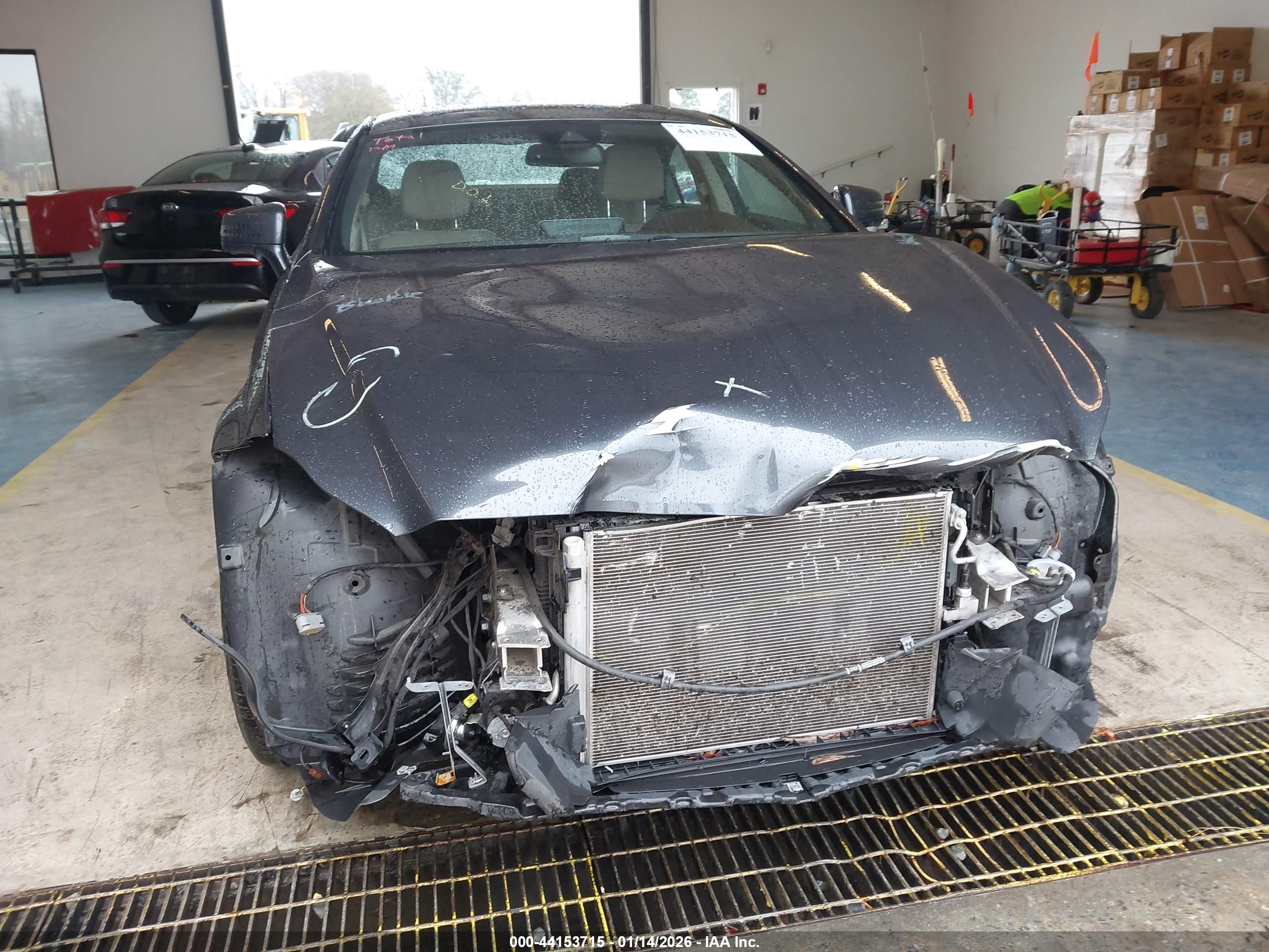 MERCEDES-BENZ CLS image 6