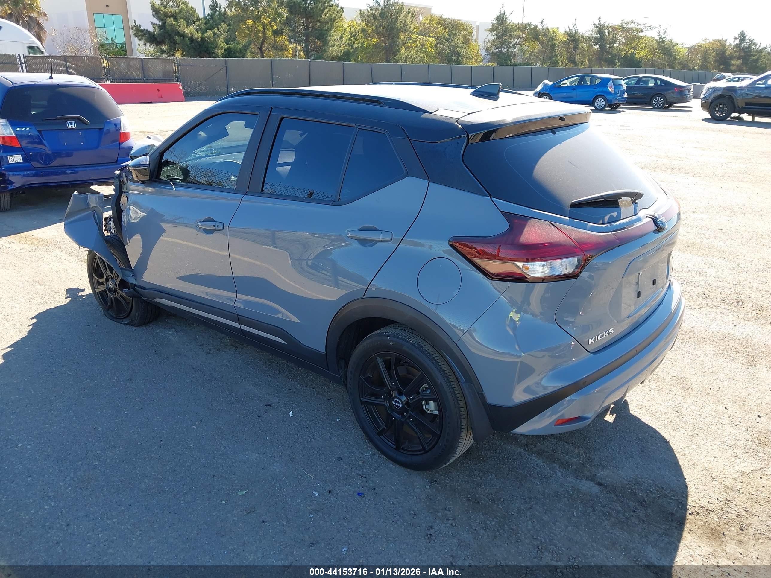 NISSAN KICKS image 3