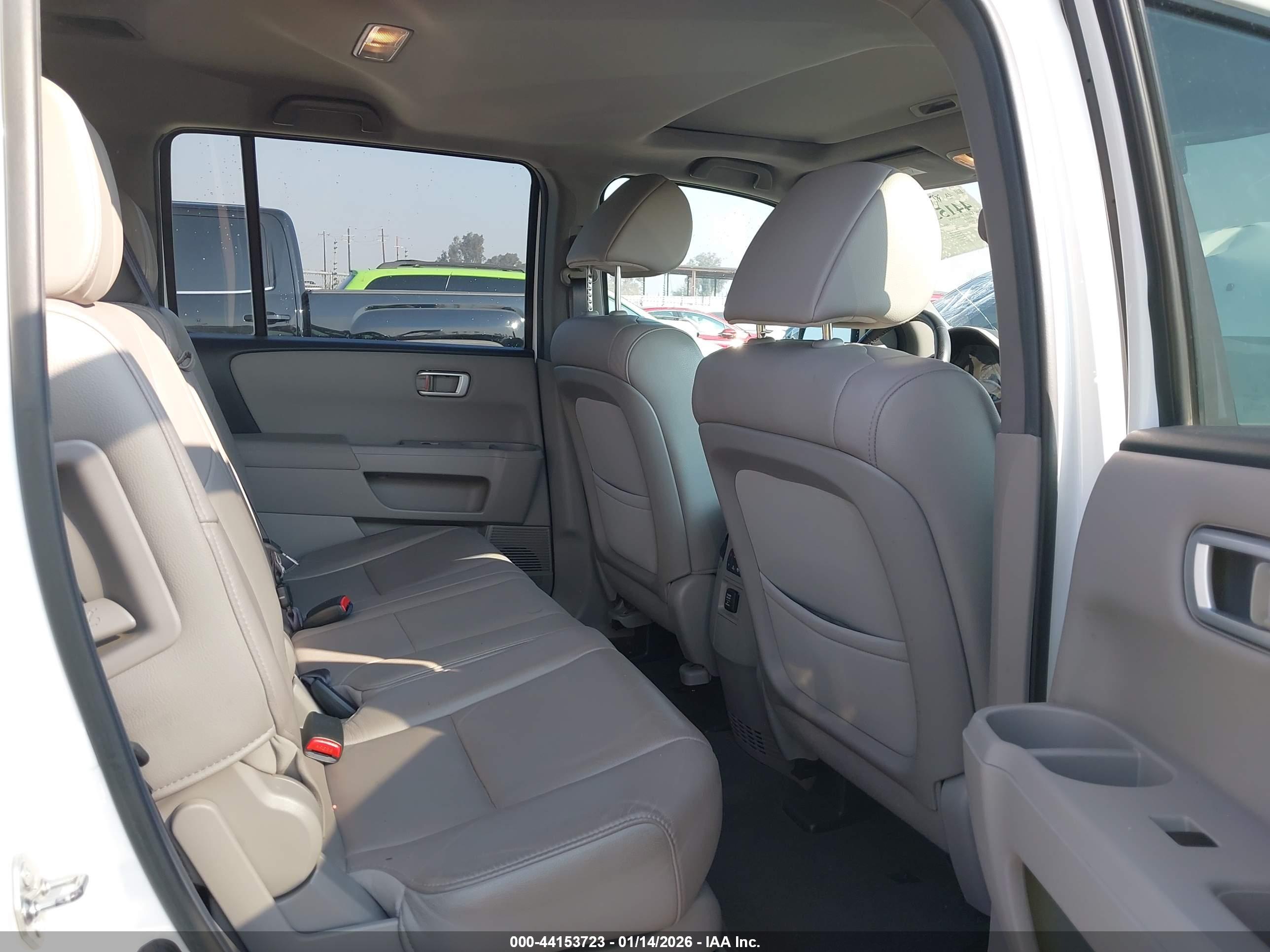 HONDA PILOT image 8