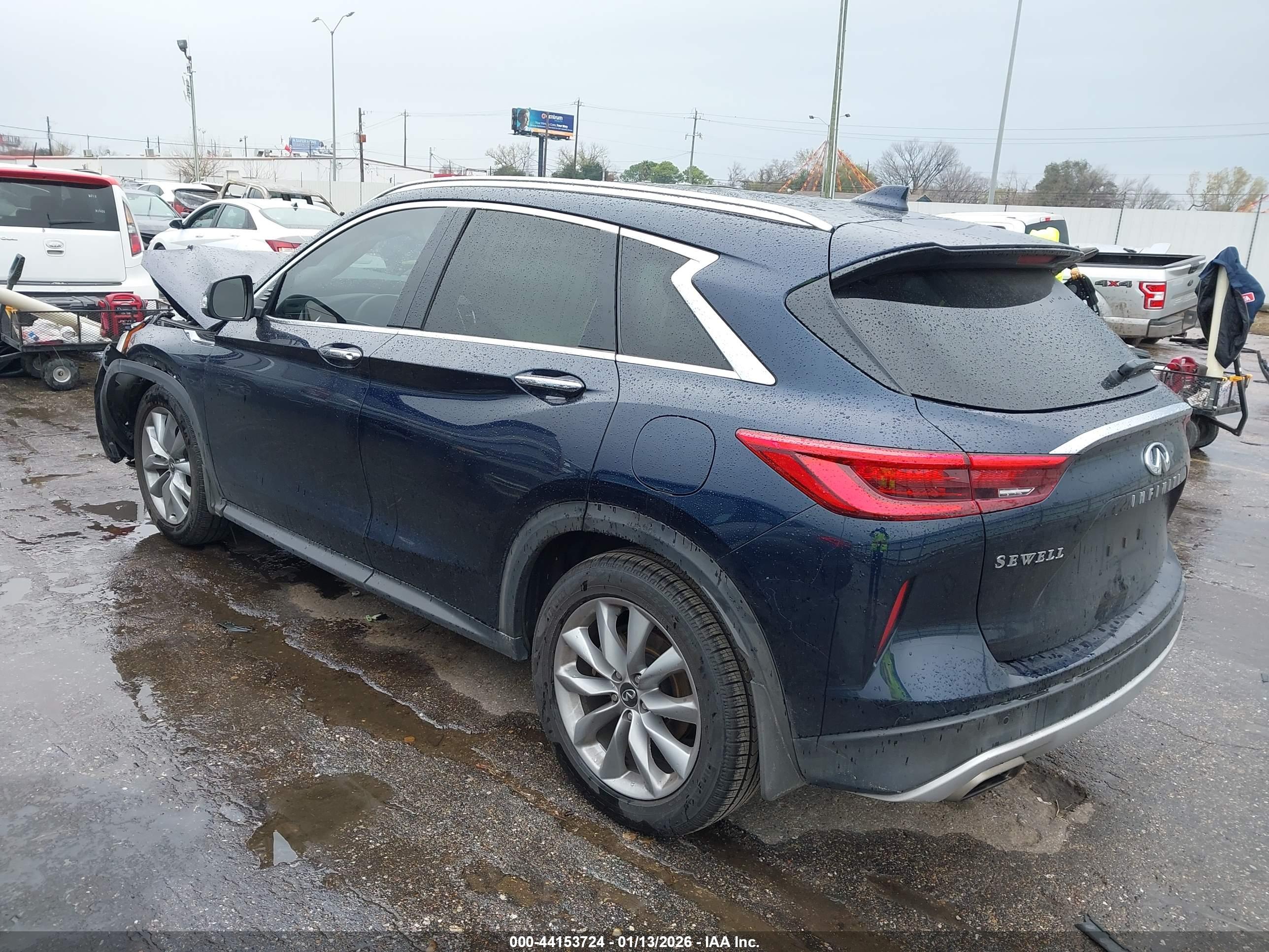 INFINITI QX50 image 3