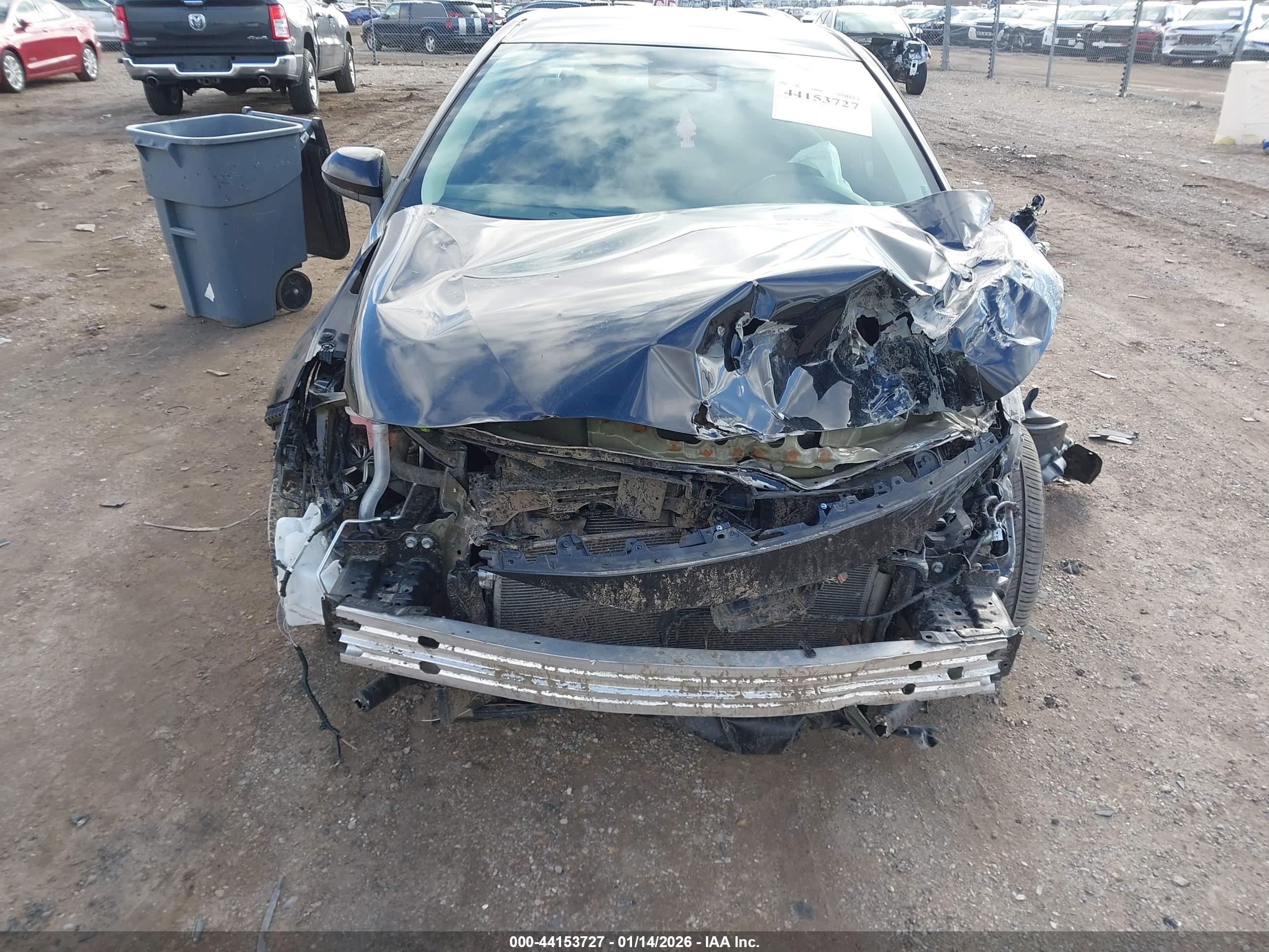 TOYOTA COROLLA image 6
