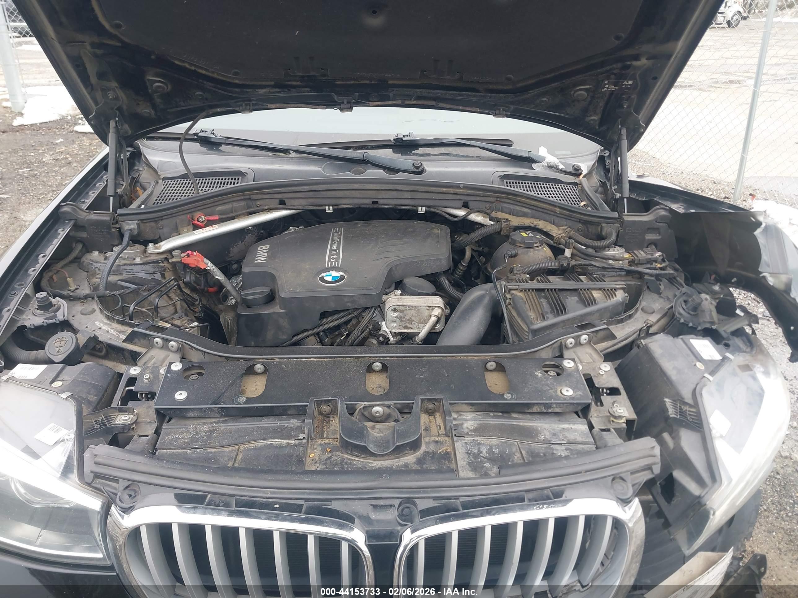 BMW X4 image 10