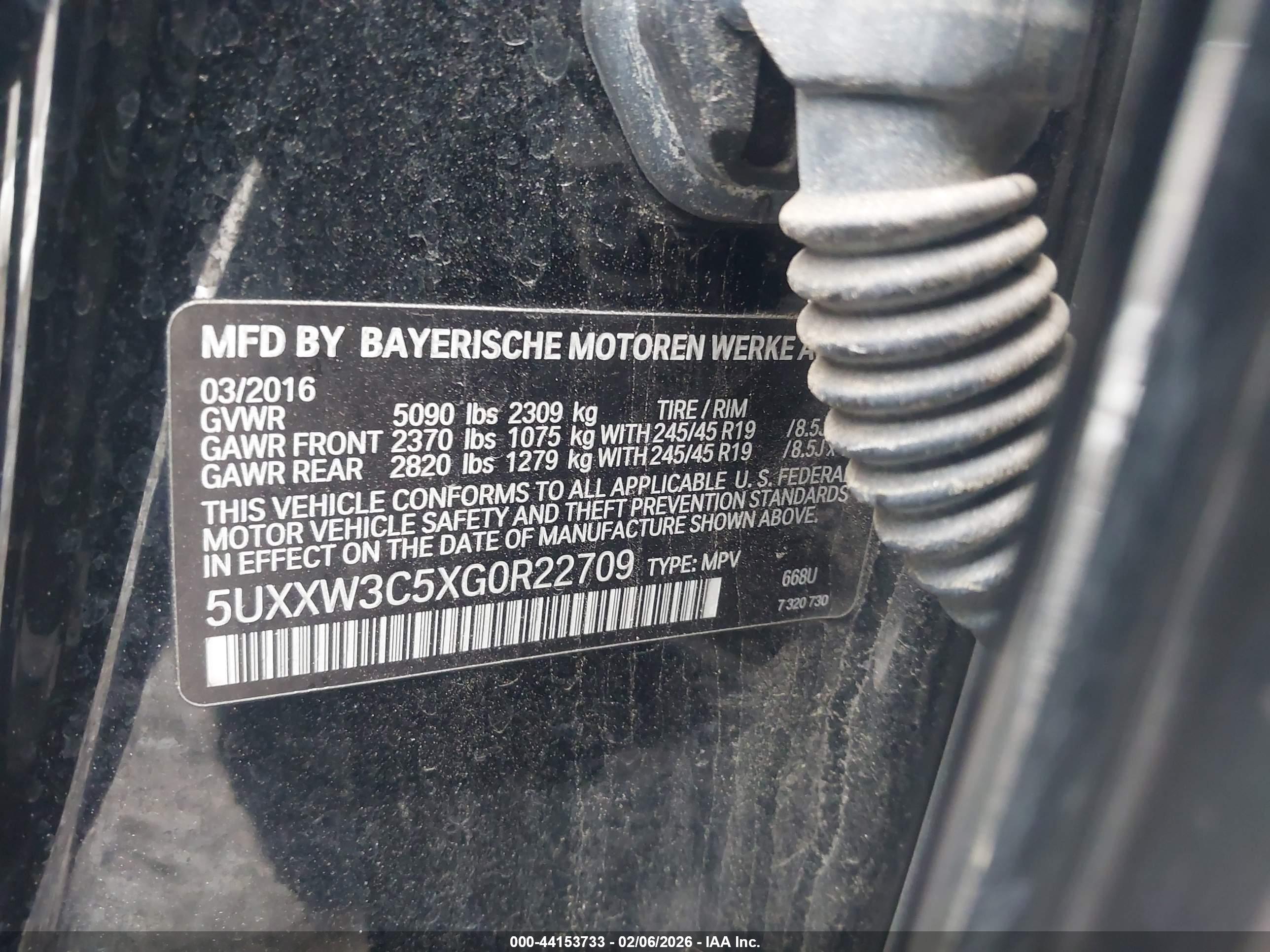 BMW X4 image 9