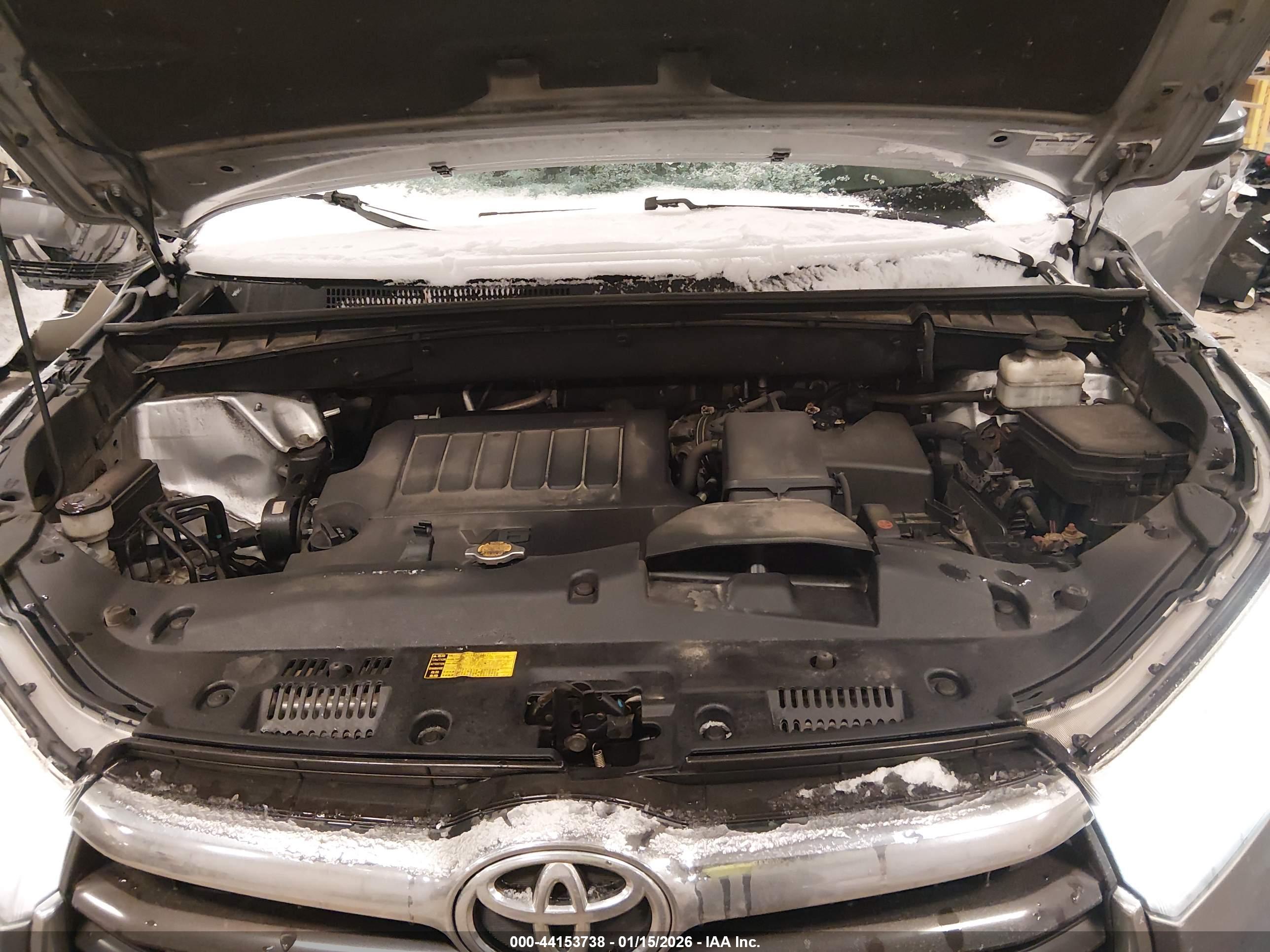 TOYOTA HIGHLANDER image 10
