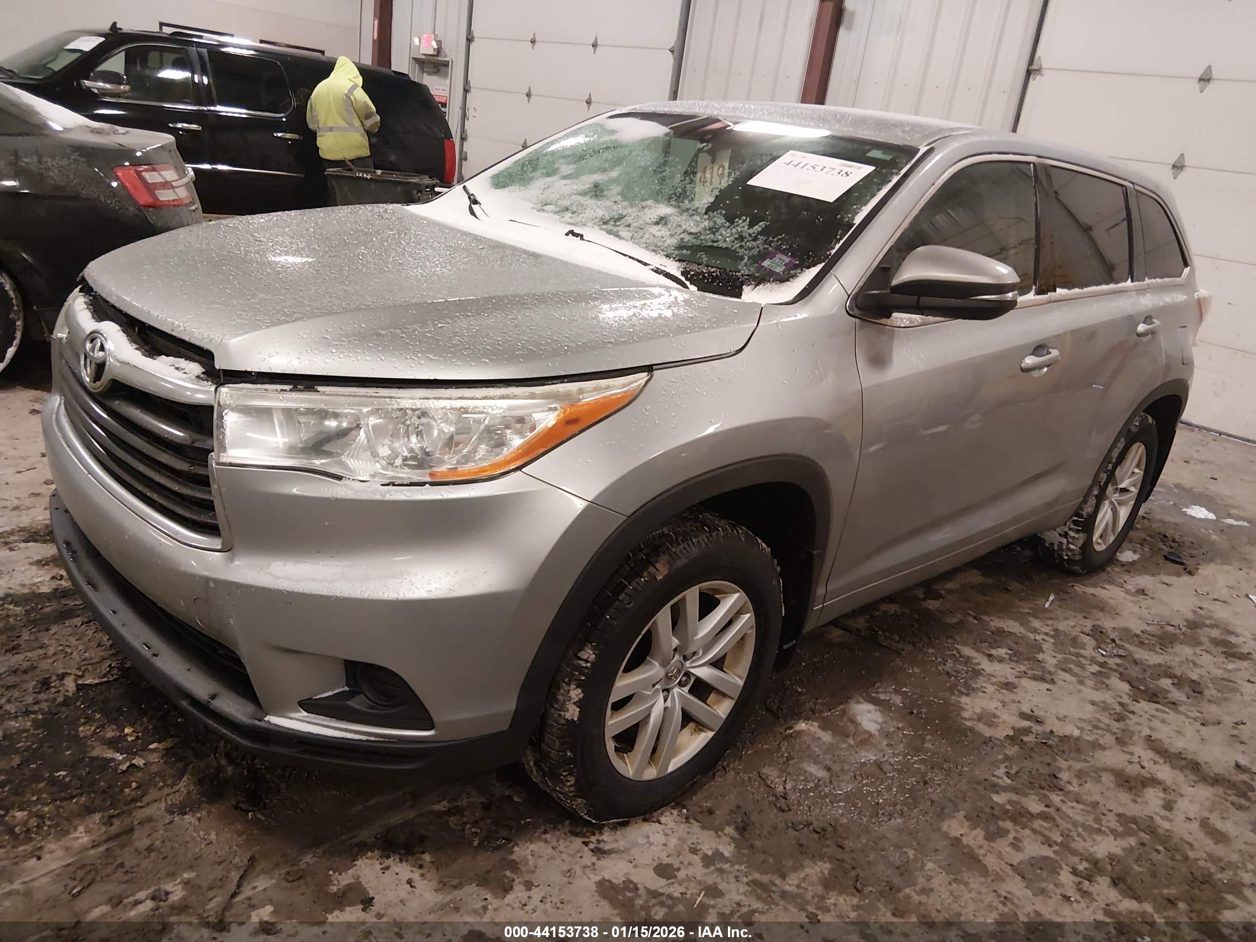 TOYOTA HIGHLANDER image 2