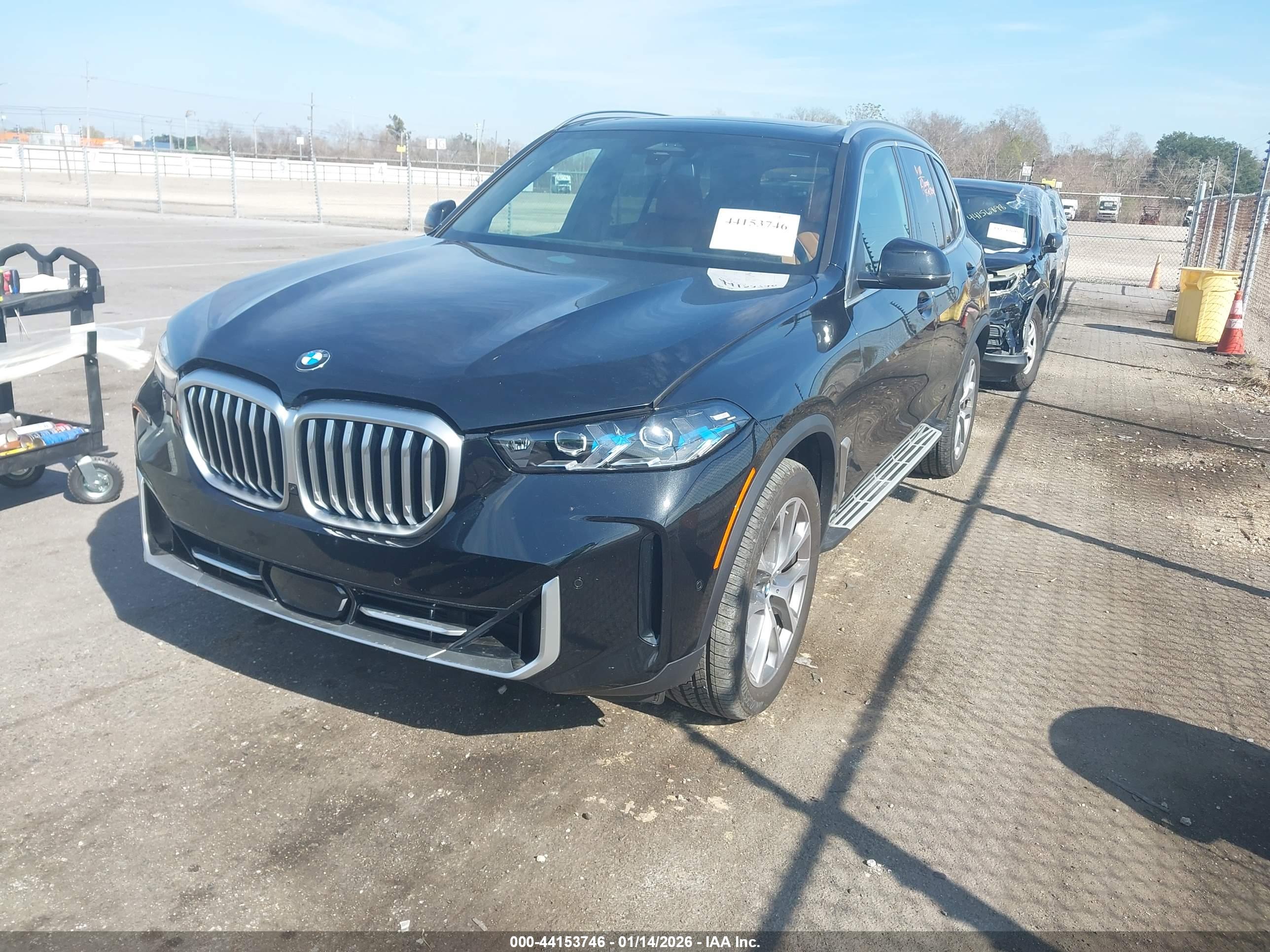 BMW X5 image 2