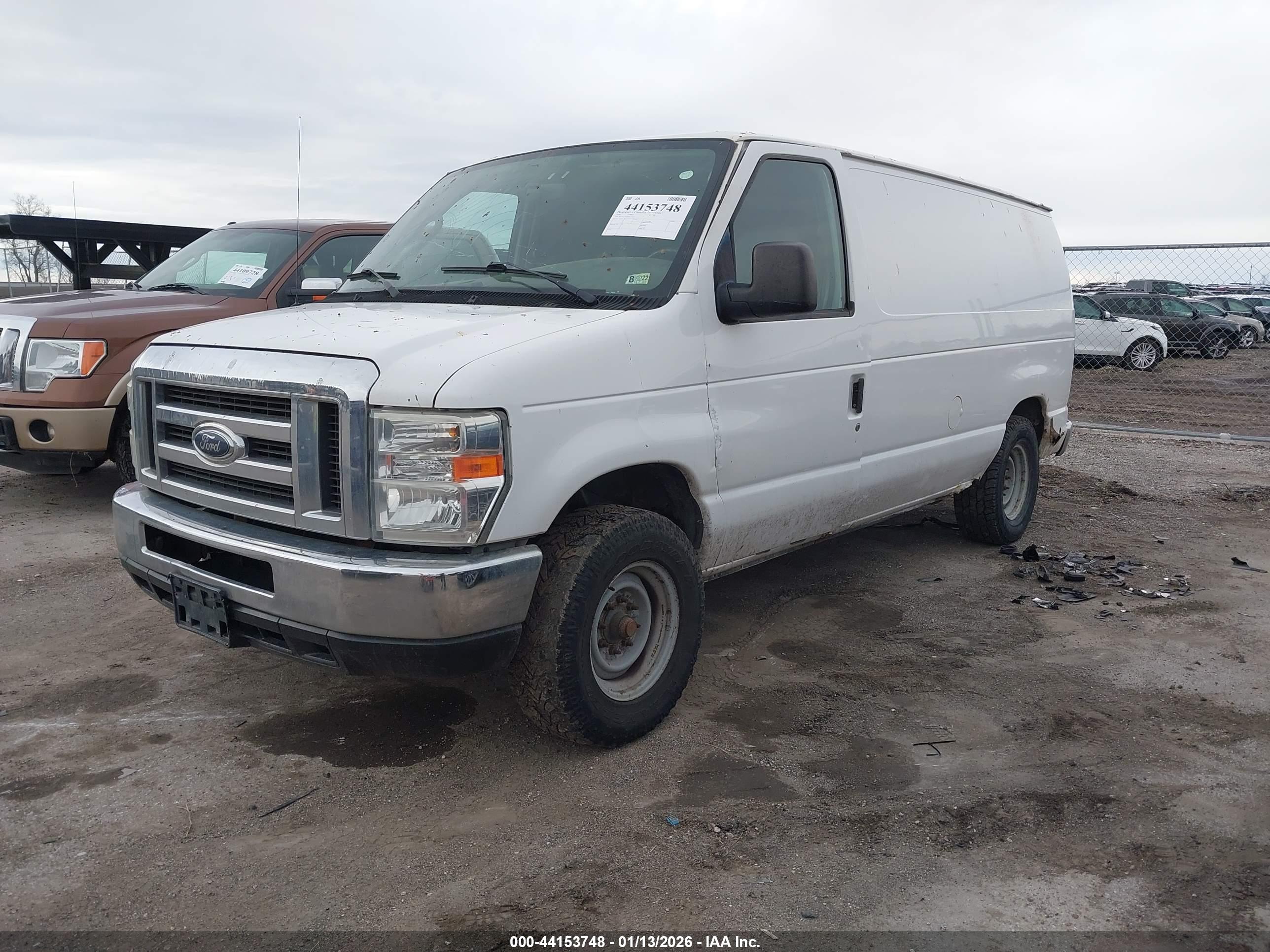 FORD E-150 image 2