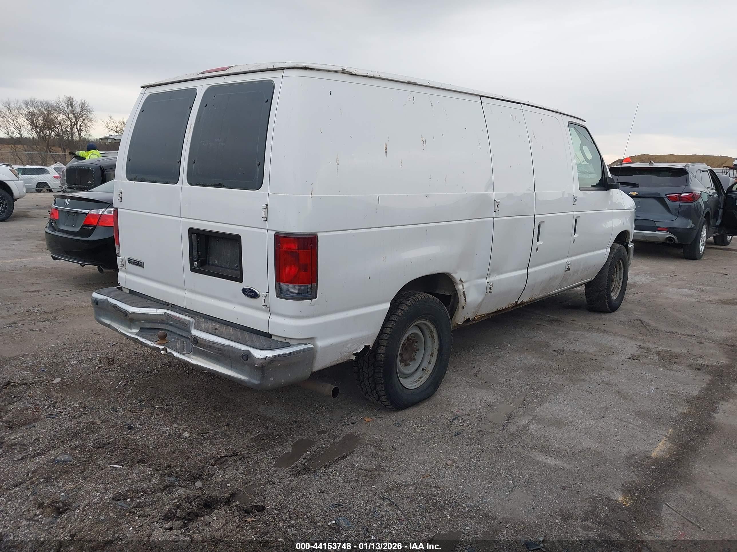 FORD E-150 image 4