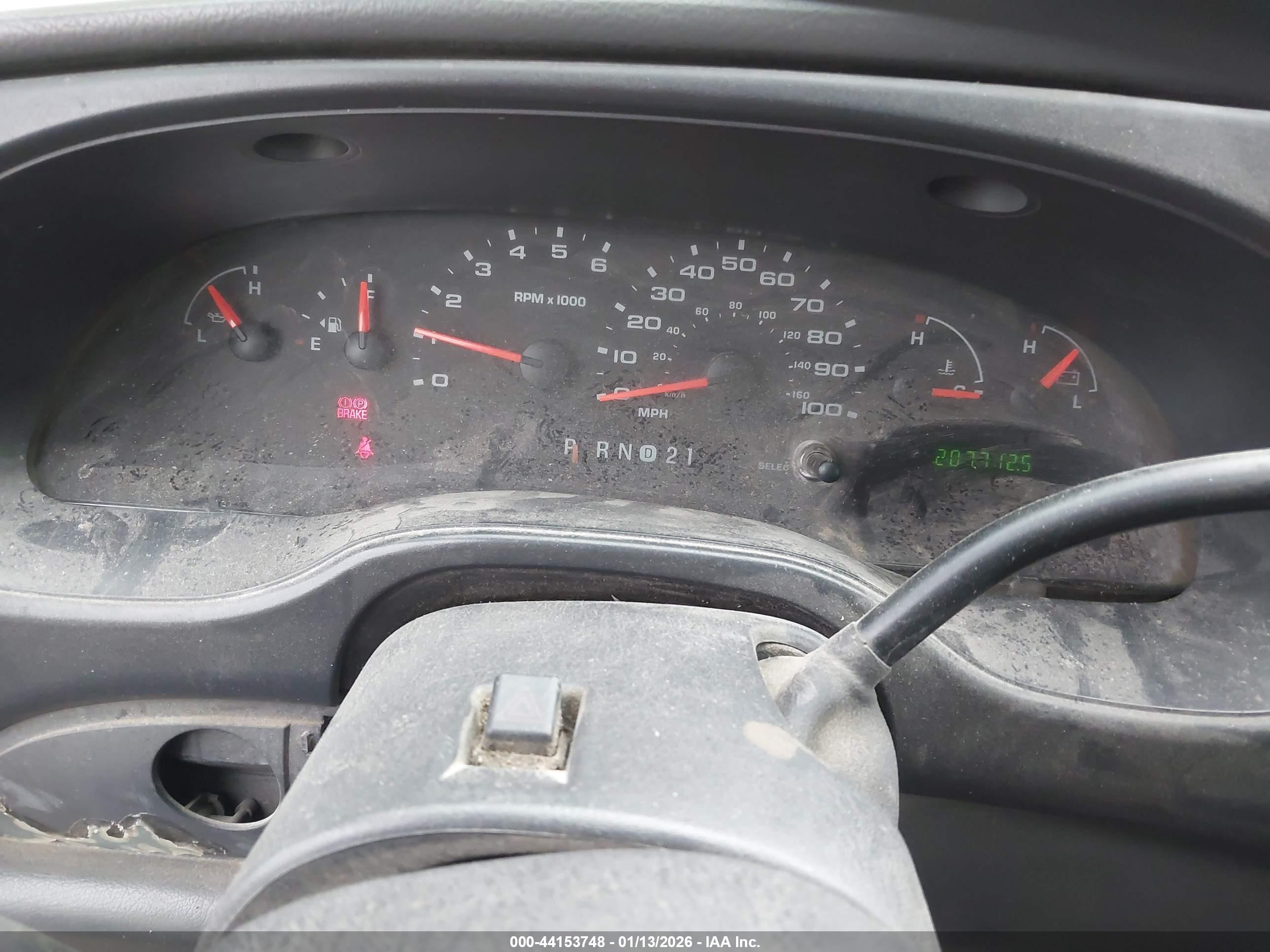 FORD E-150 image 7