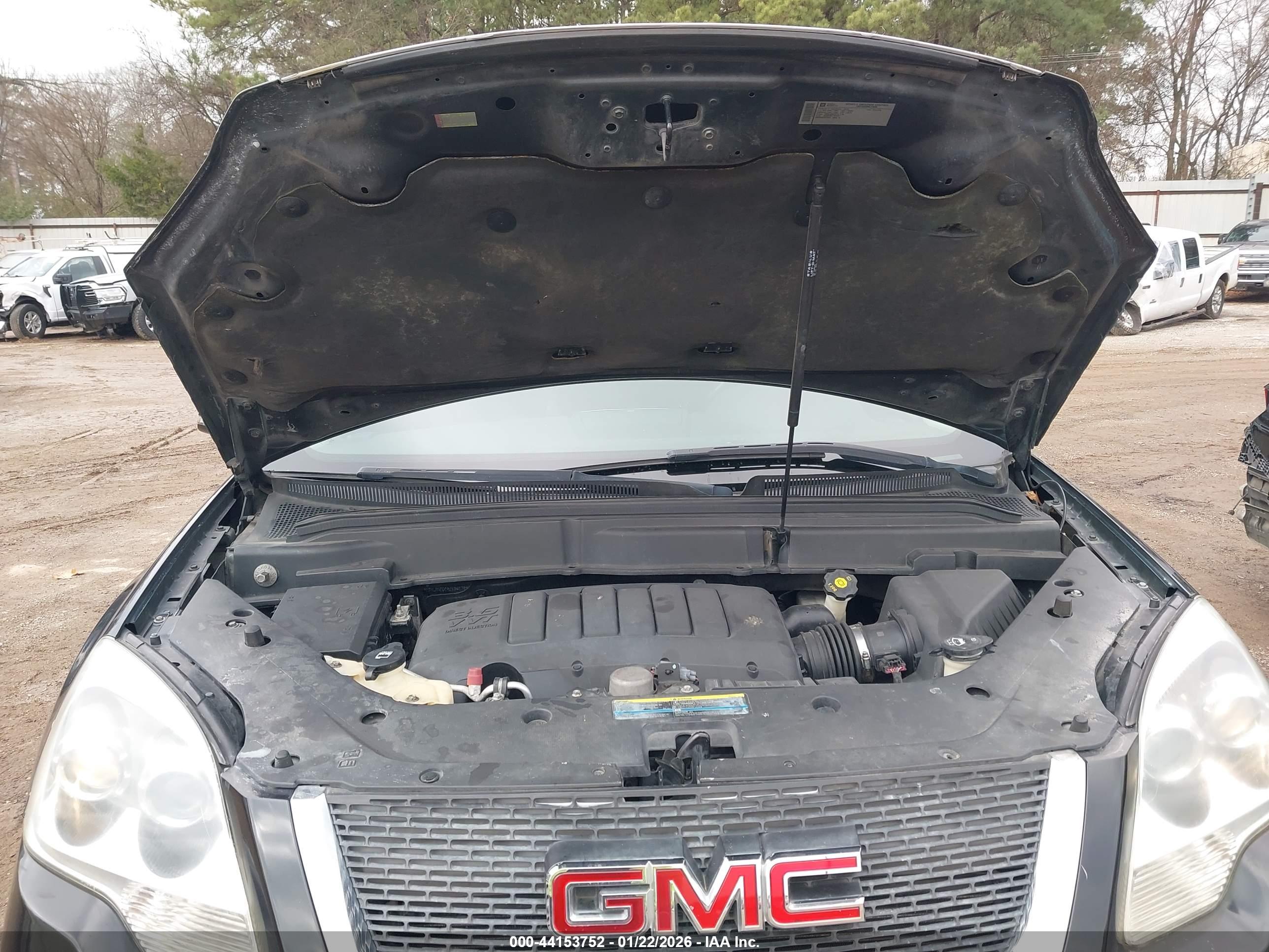 GMC ACADIA image 10