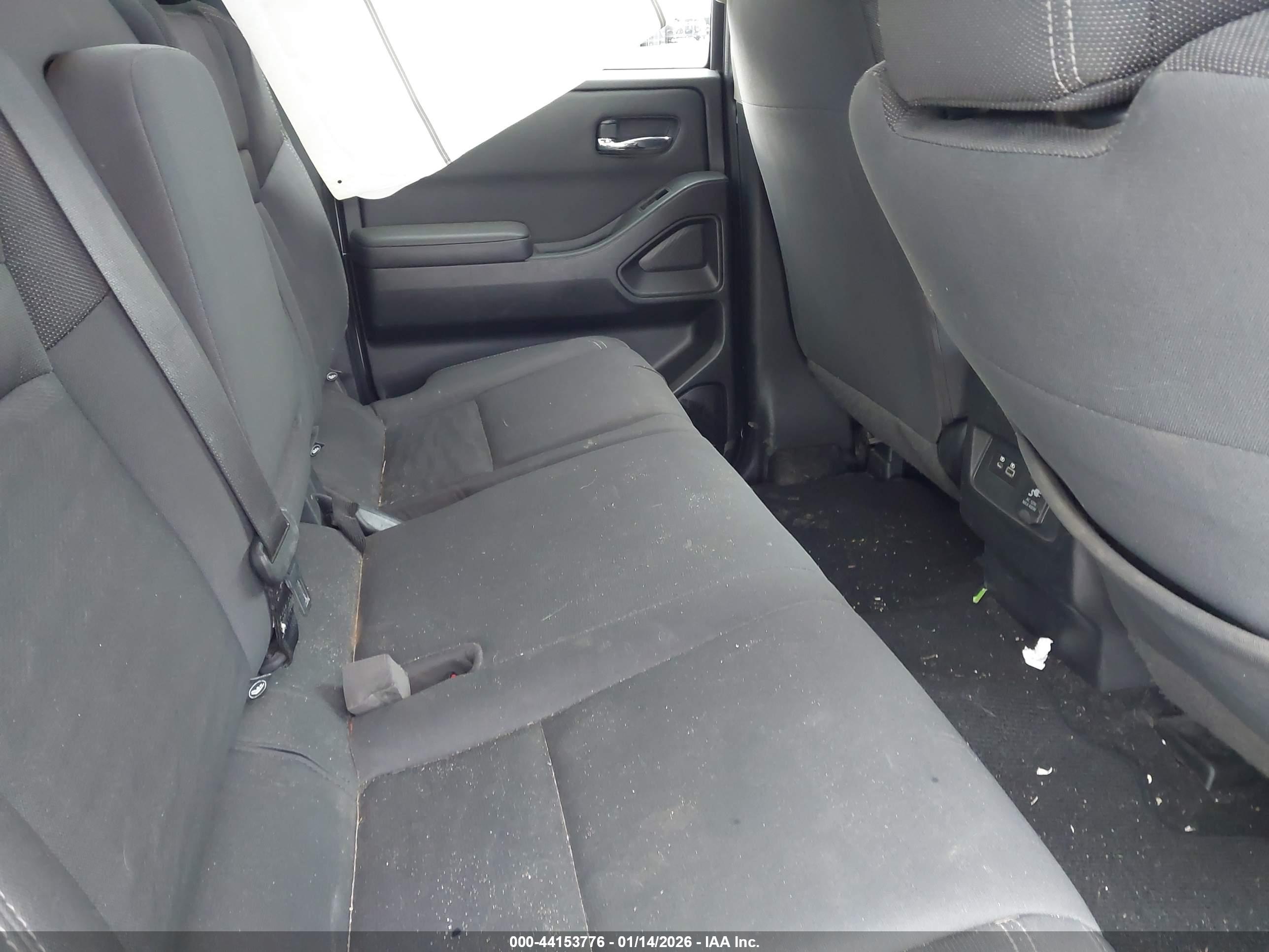NISSAN FRONTIER image 8