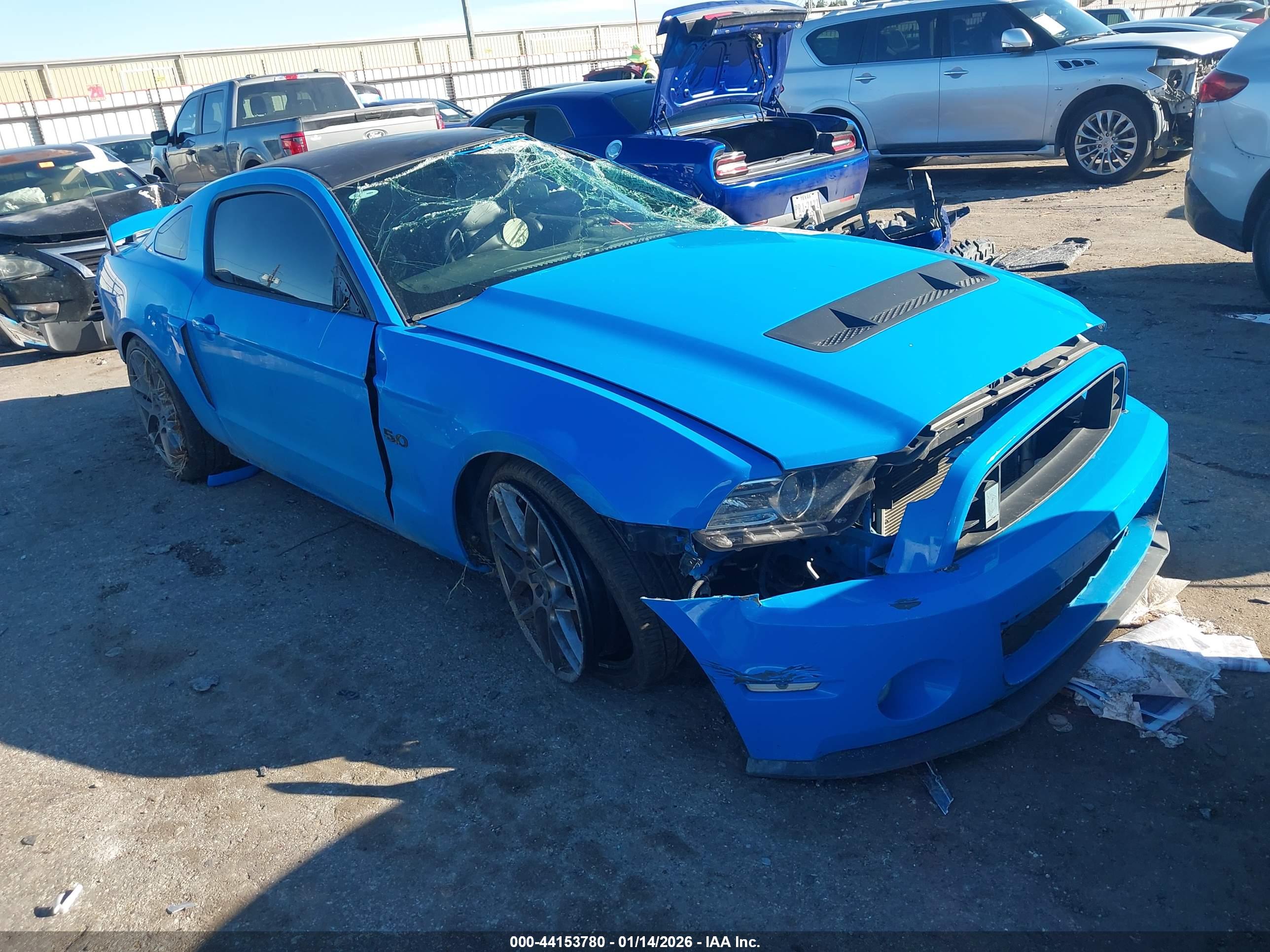 FORD MUSTANG image 6