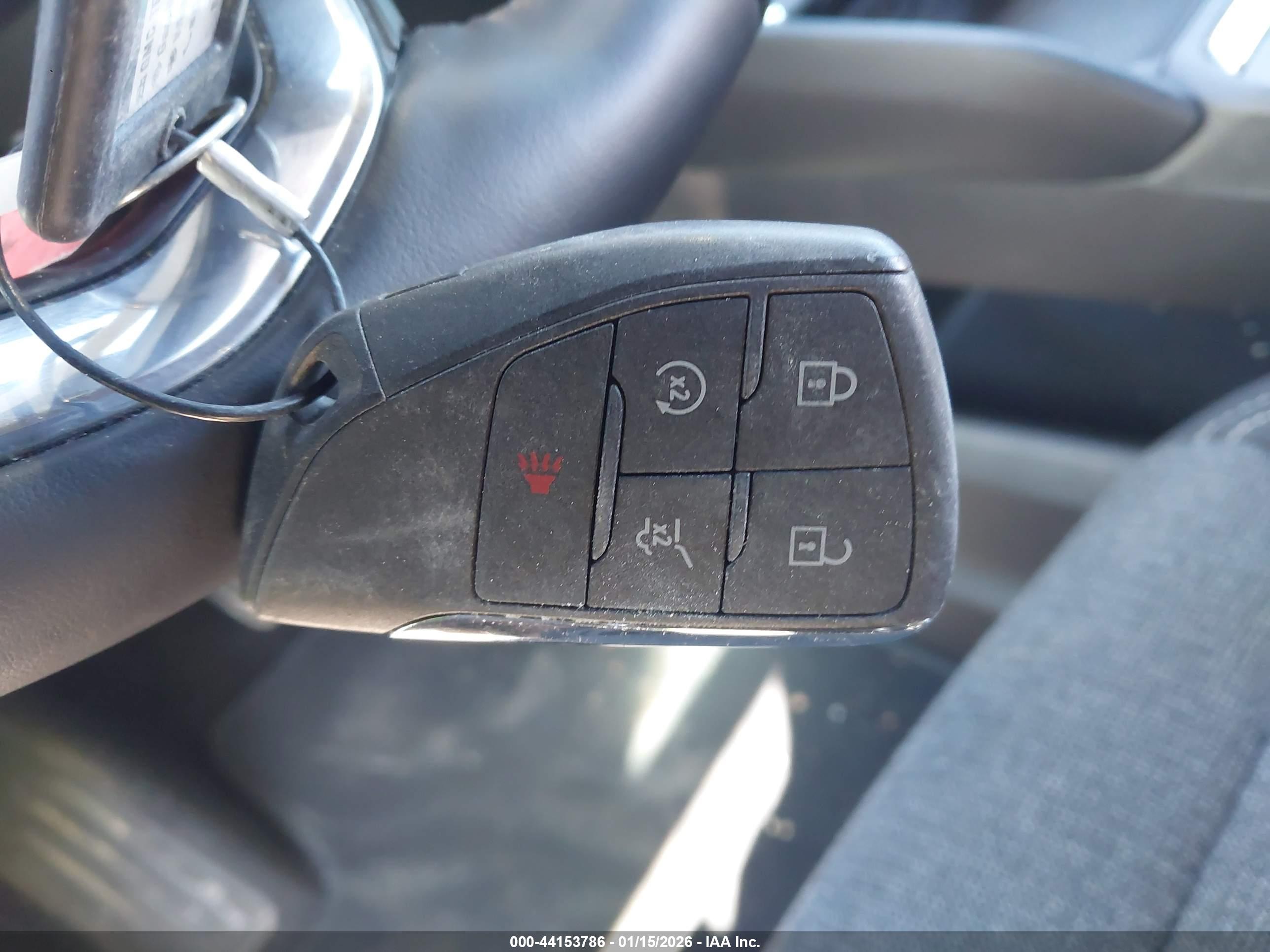 GMC TERRAIN image 11