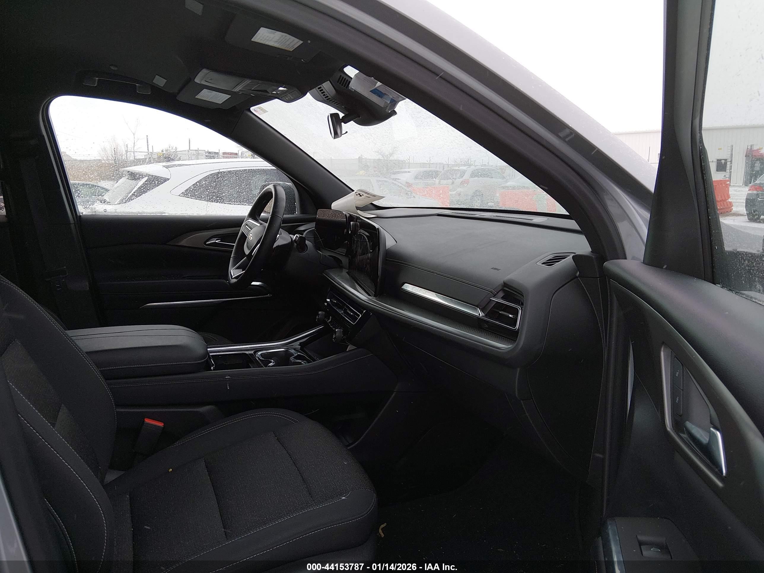 CHEVROLET TRAVERSE image 5