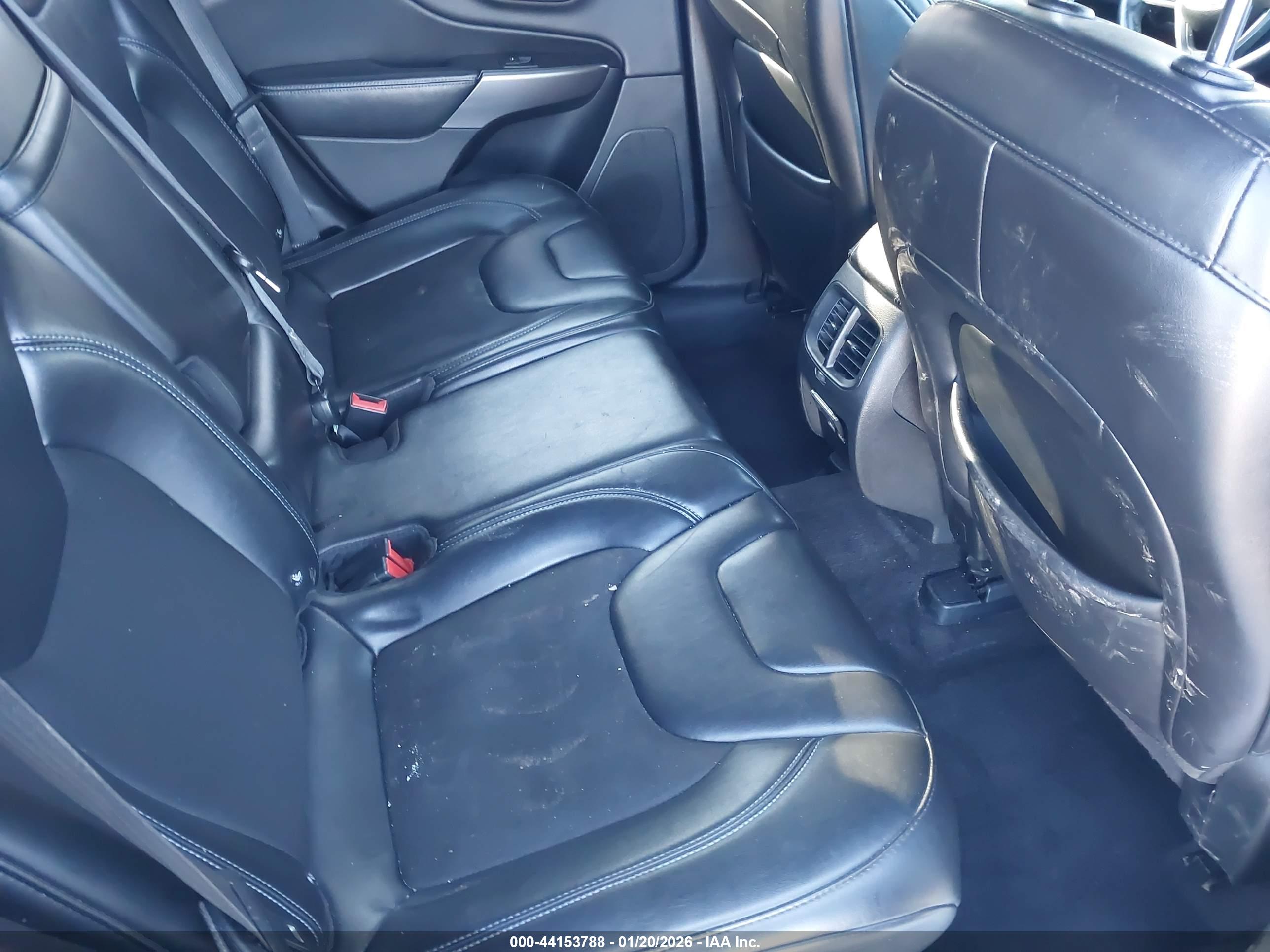 JEEP CHEROKEE image 8