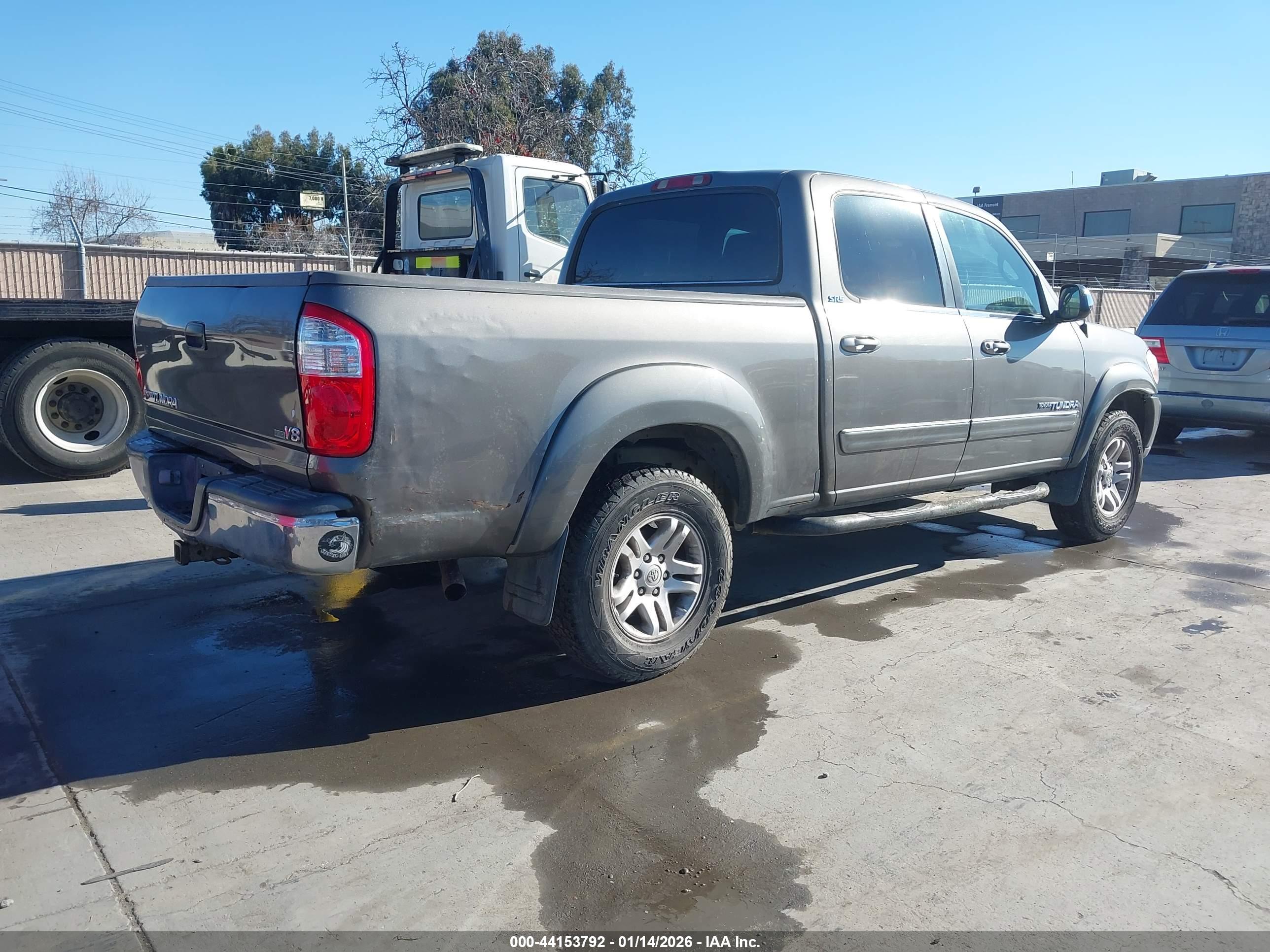 TOYOTA TUNDRA image 4